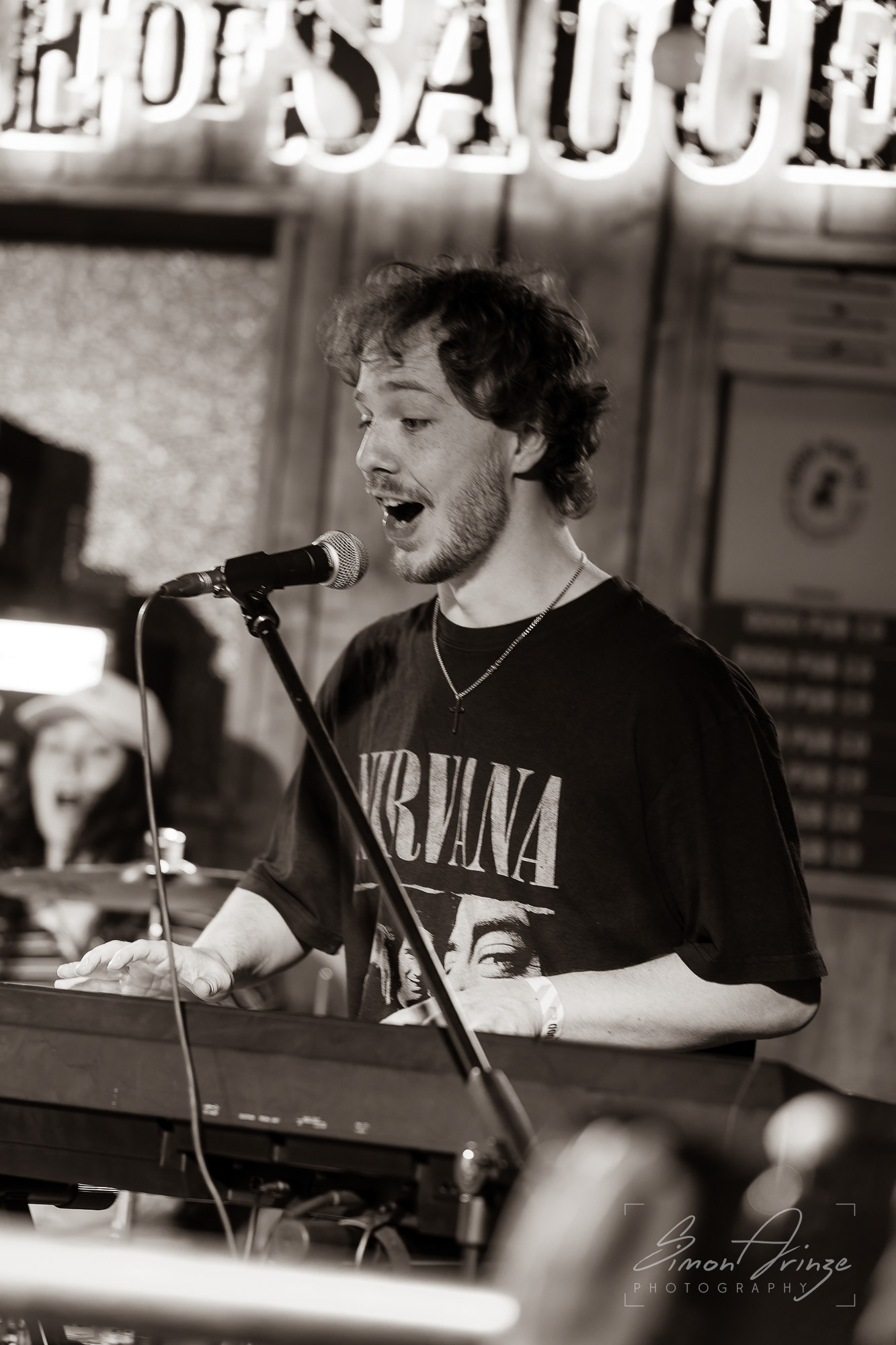 Dizzie - Bottle of Sauce, Cheltenham - 01/03/2025 - Simon Arinze Photography