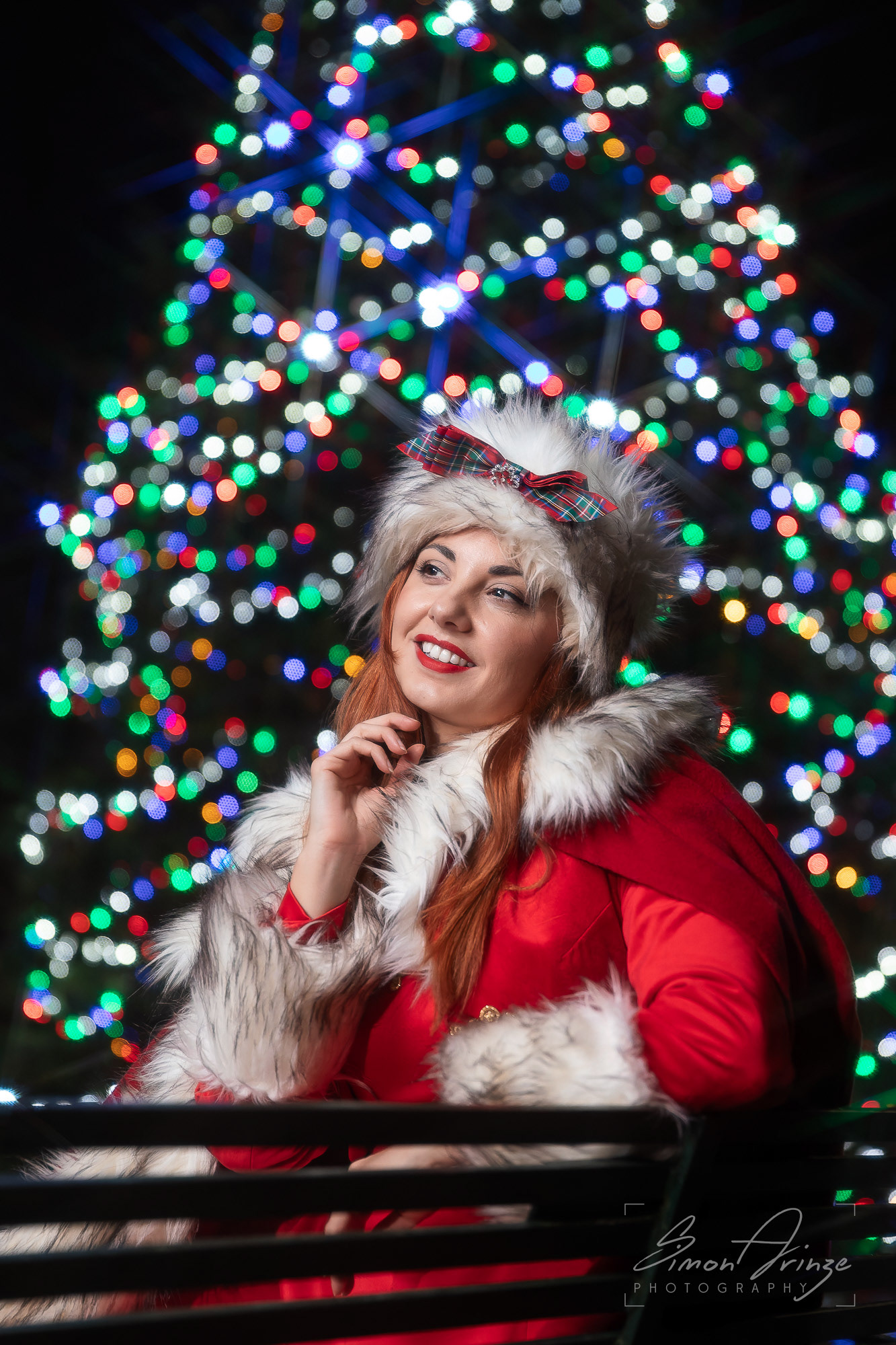Hannah Lou - "Mrs Claus" - Alastair Currill Photo, Bourton-on-the-Water - 08/12/2025 - Simon Arinze Photography