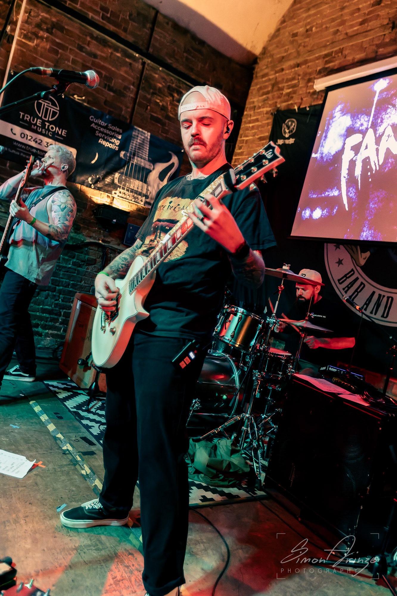 Fangs Out - Frog & Fiddle, Cheltenham - 20/02/2026 - Simon Arinze Photography