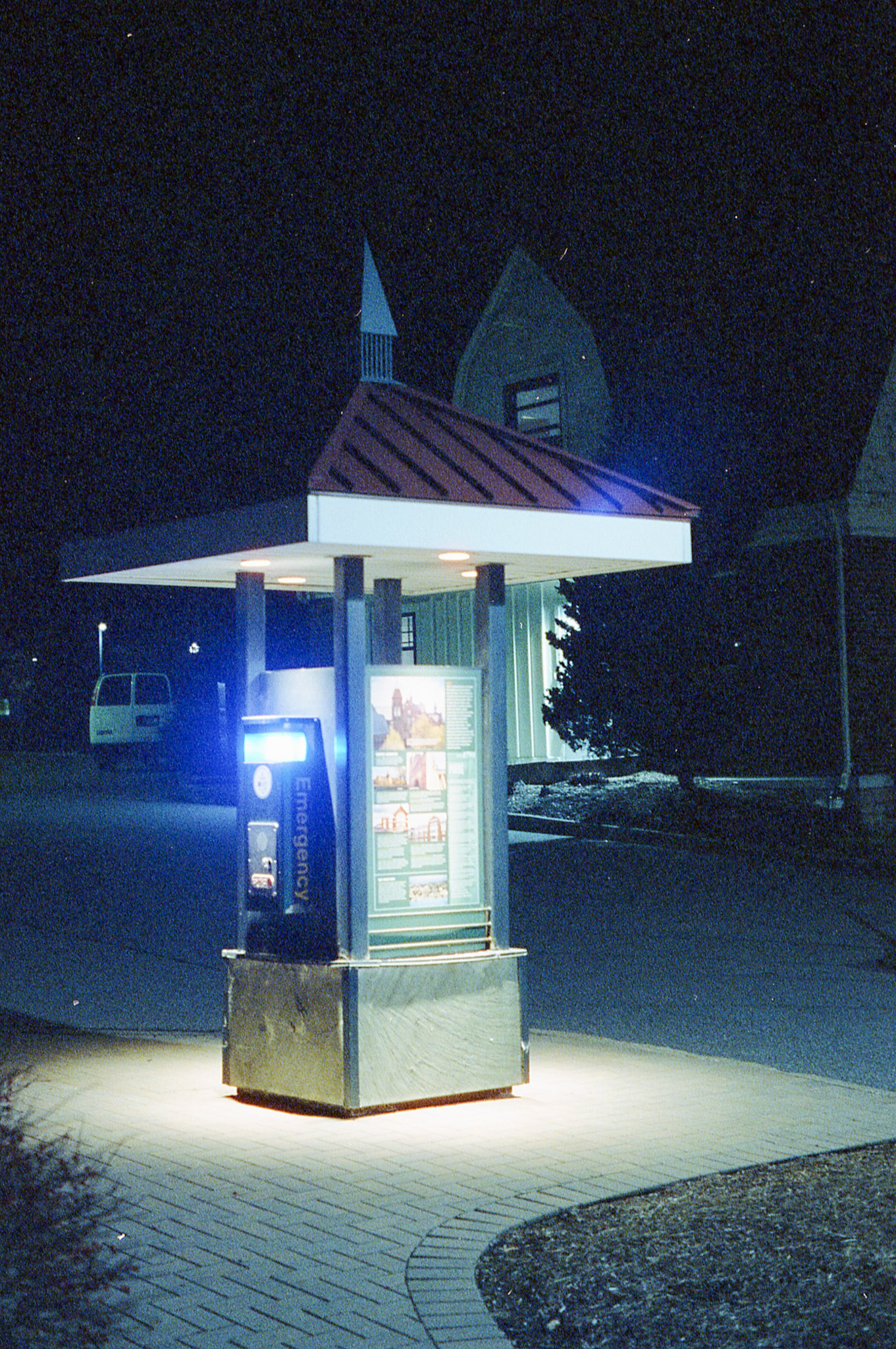 Cinestill 800T @800