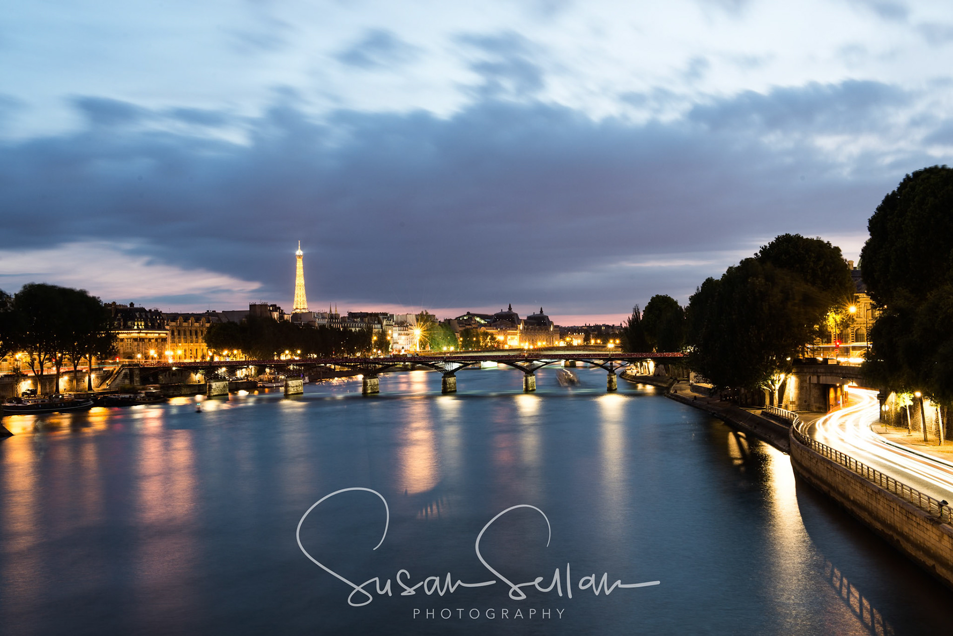 Dusk over the Reine, Paris