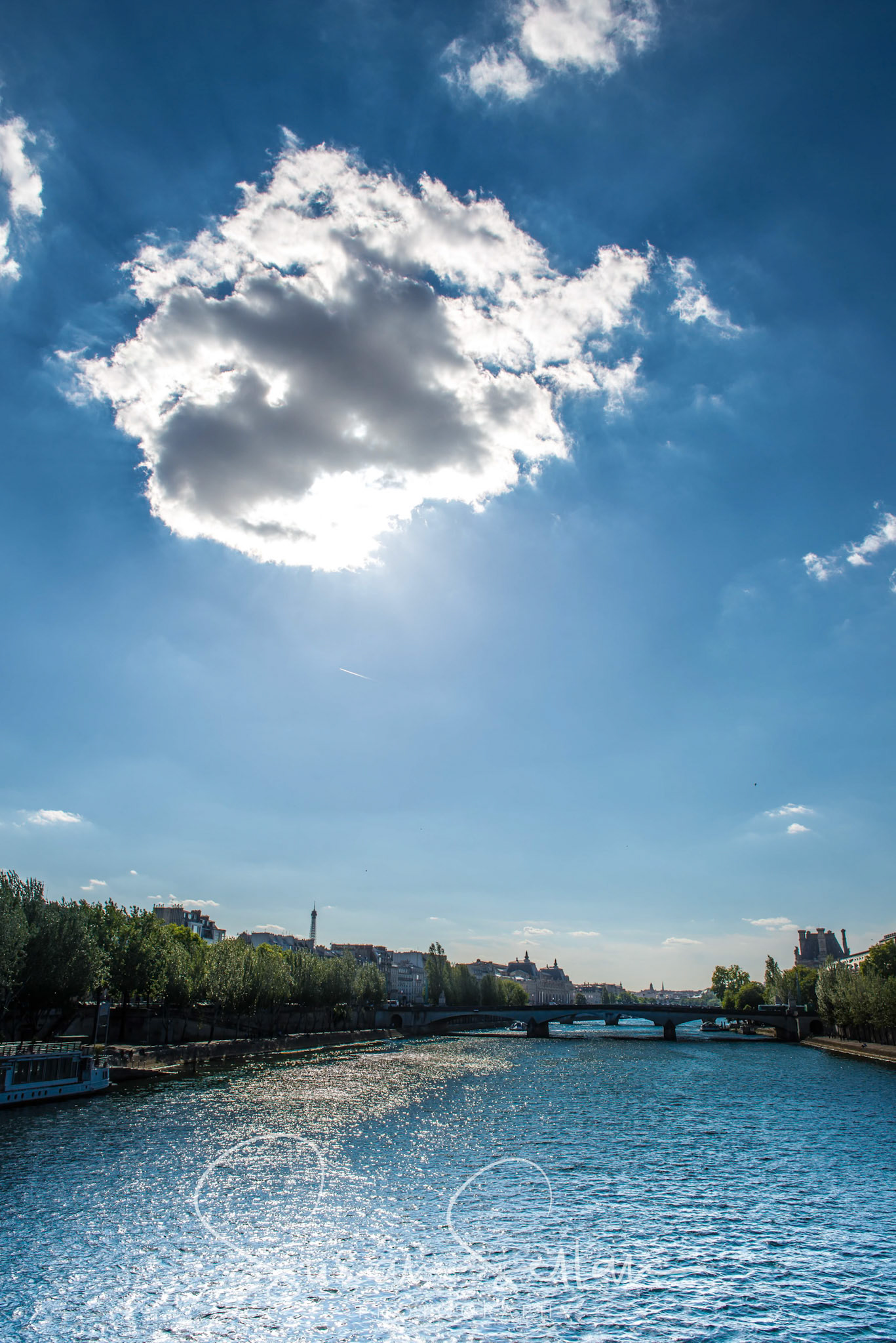 Sunny day in Paris