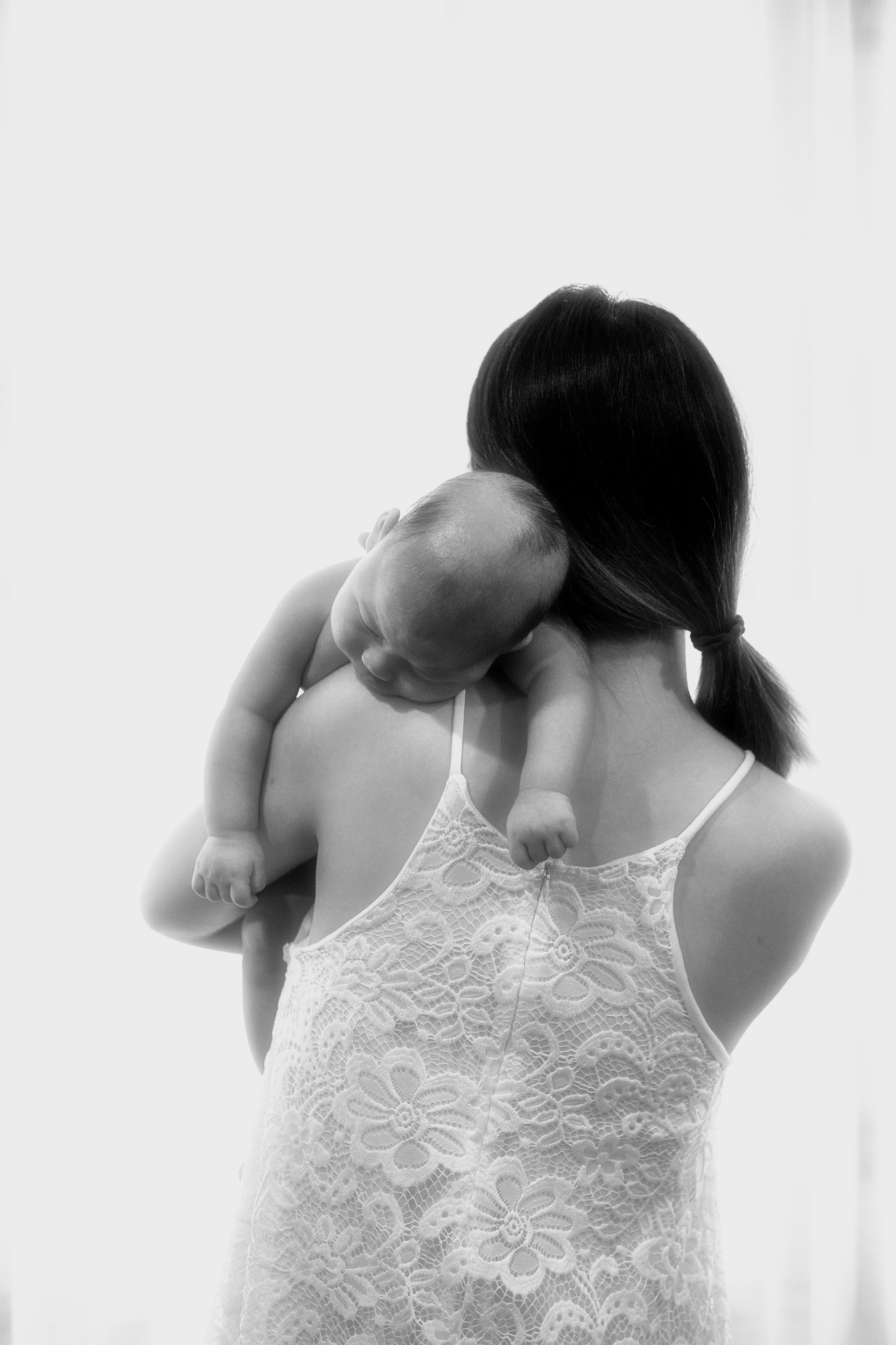 Photographer Newborn and Maternity Pregnancy Family in Bangkok ,Photo shoot Natural light Location Bangkok,Thailand. Photographer by Mansri Monkaew.