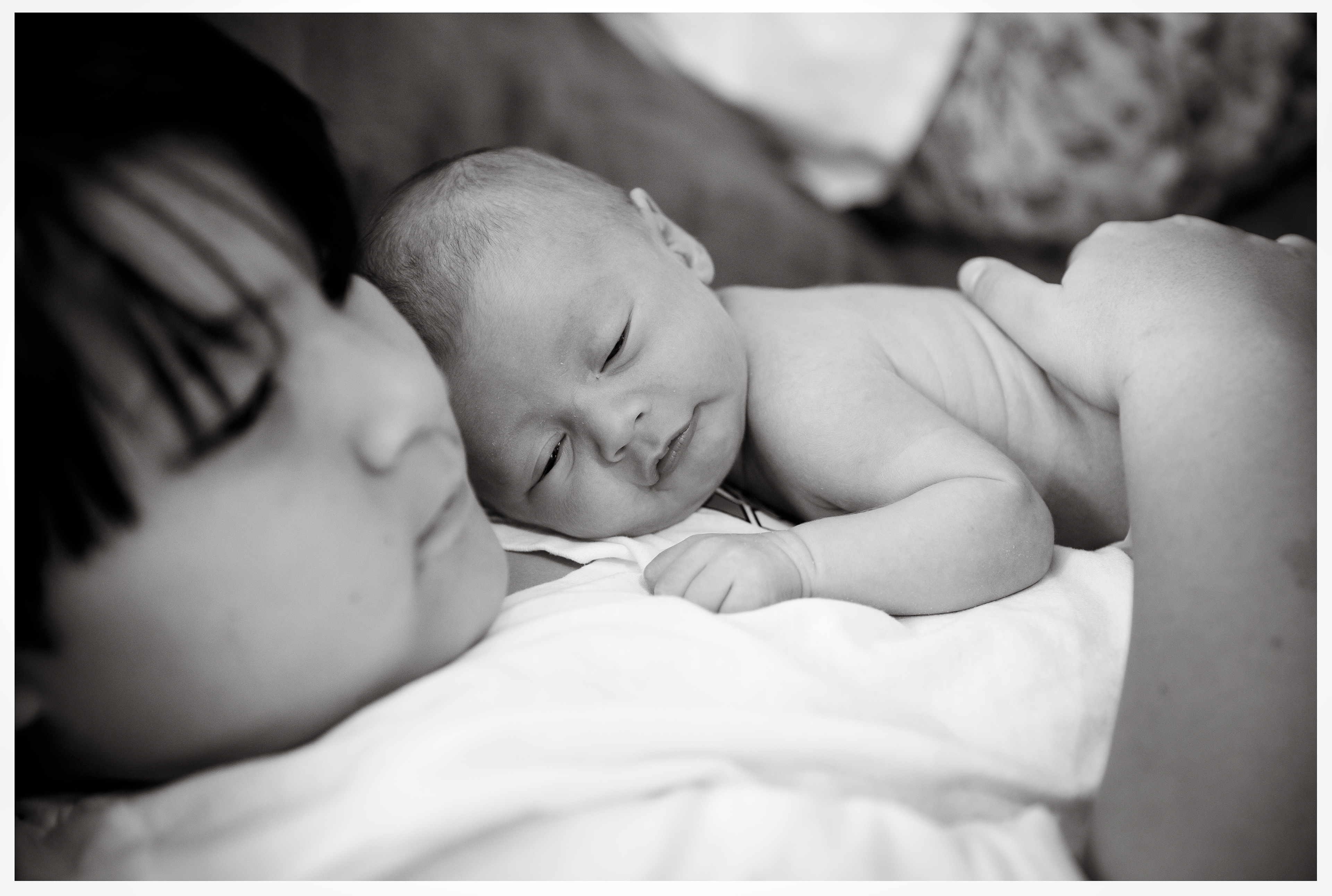 Photographer Newborn and Maternity Pregnancy in Bangkok ,Capture the feeling Photo shoot Natural light Photography Lifestyle Location Bangkok,Thailand. Photographer by Mansri Monkaew