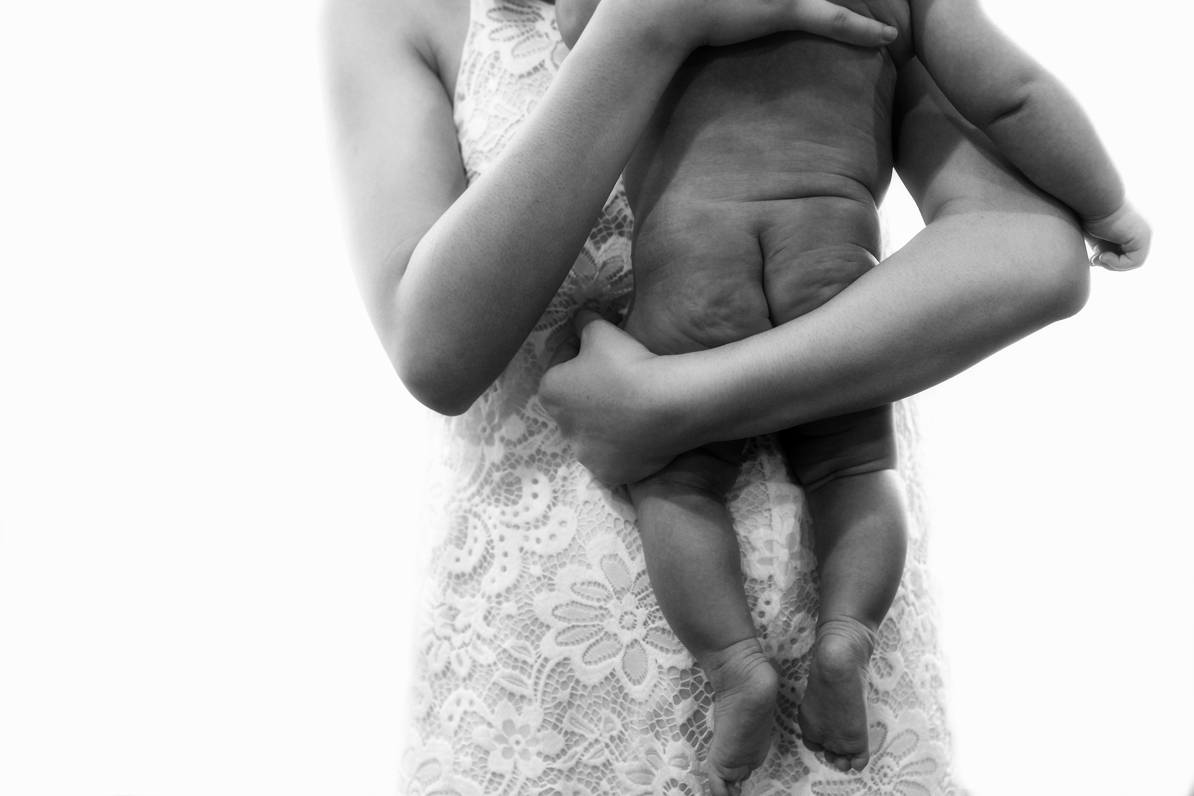 Photographer Newborn and Maternity Pregnancy Family in Bangkok ,Photo shoot Natural light Location Bangkok,Thailand. Photographer by Mansri Monkaew.