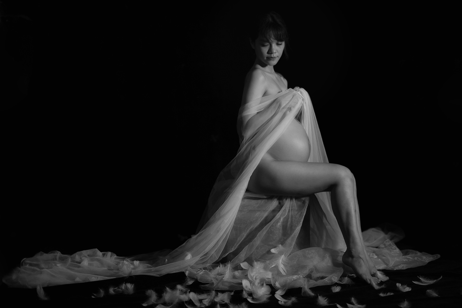 Pregnancy Nude photography in Bangkok.