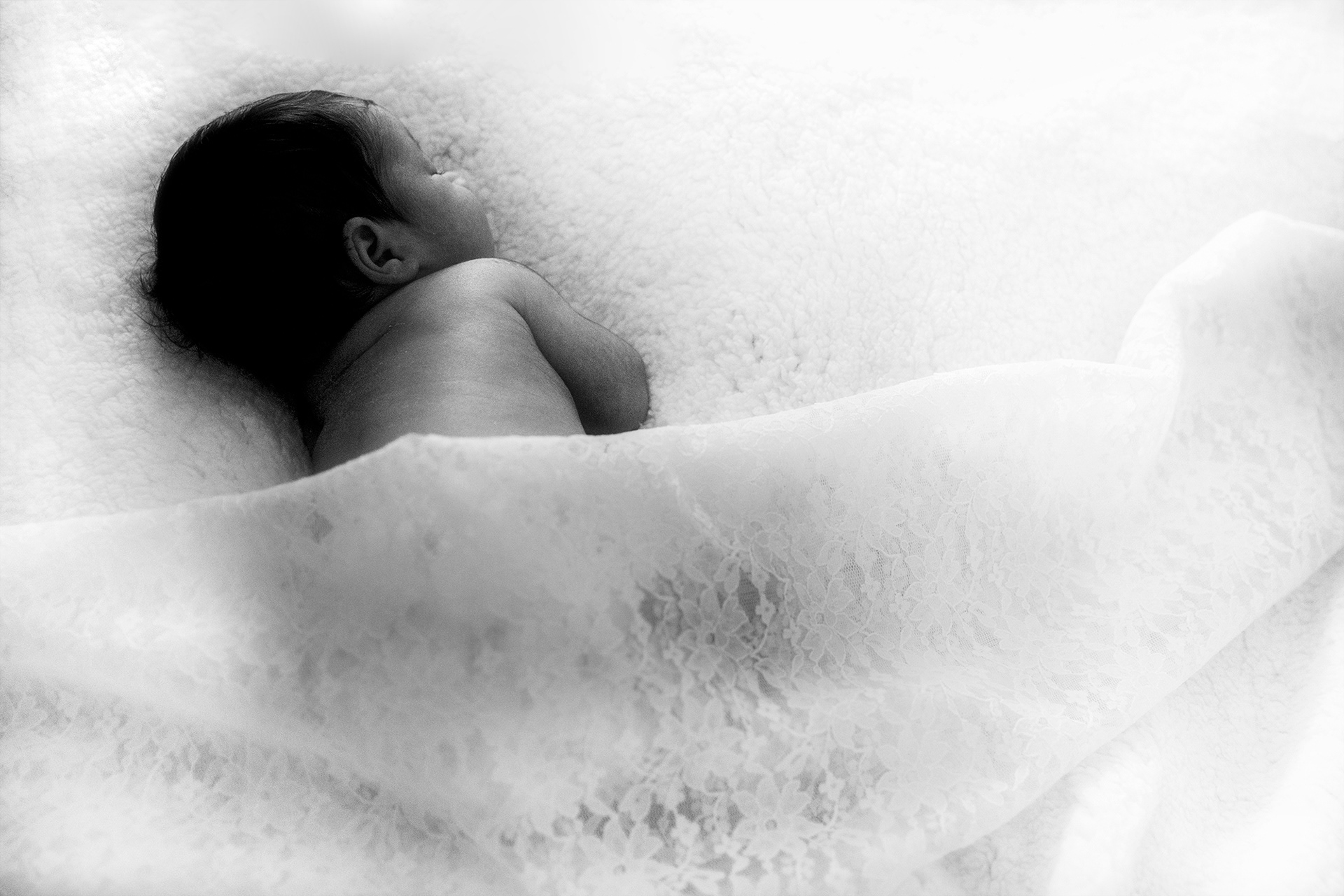 Photographer Newborn and Maternity Pregnancy in Bangkok ,Capture the feeling Photo shoot Natural light Photography Lifestyle Location Bangkok,Thailand. Photographer by Mansri Monkaew