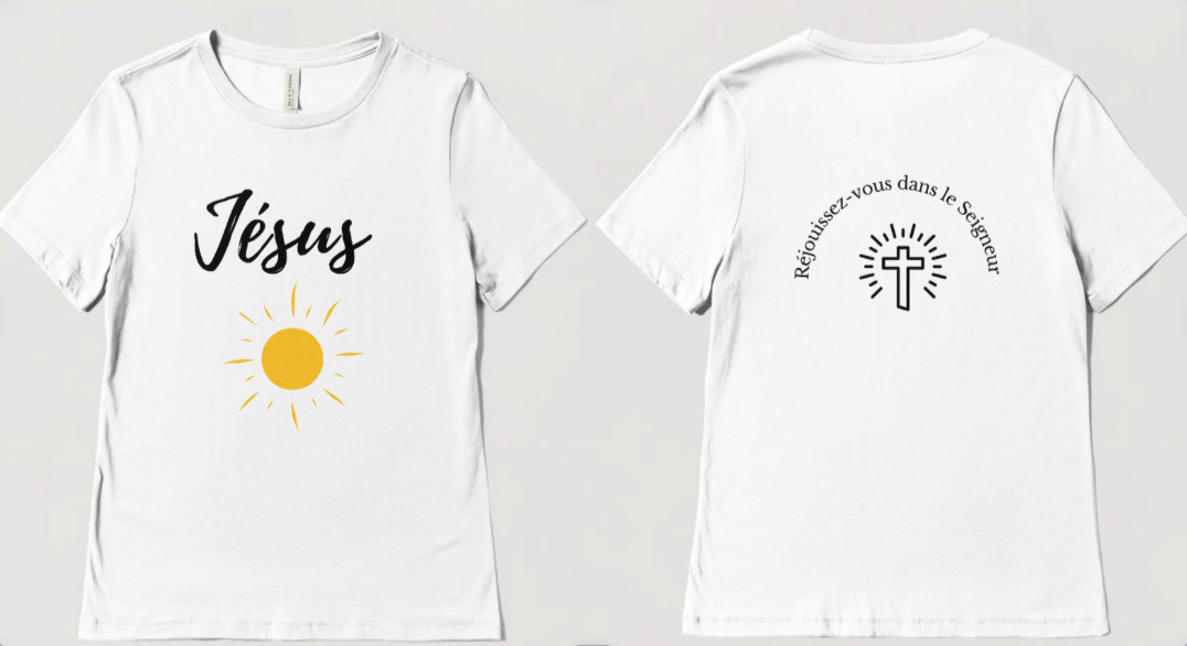 Nous avons donc créer un T-shirt, dont je me suis occupée d'affiner le design du t-shirt.