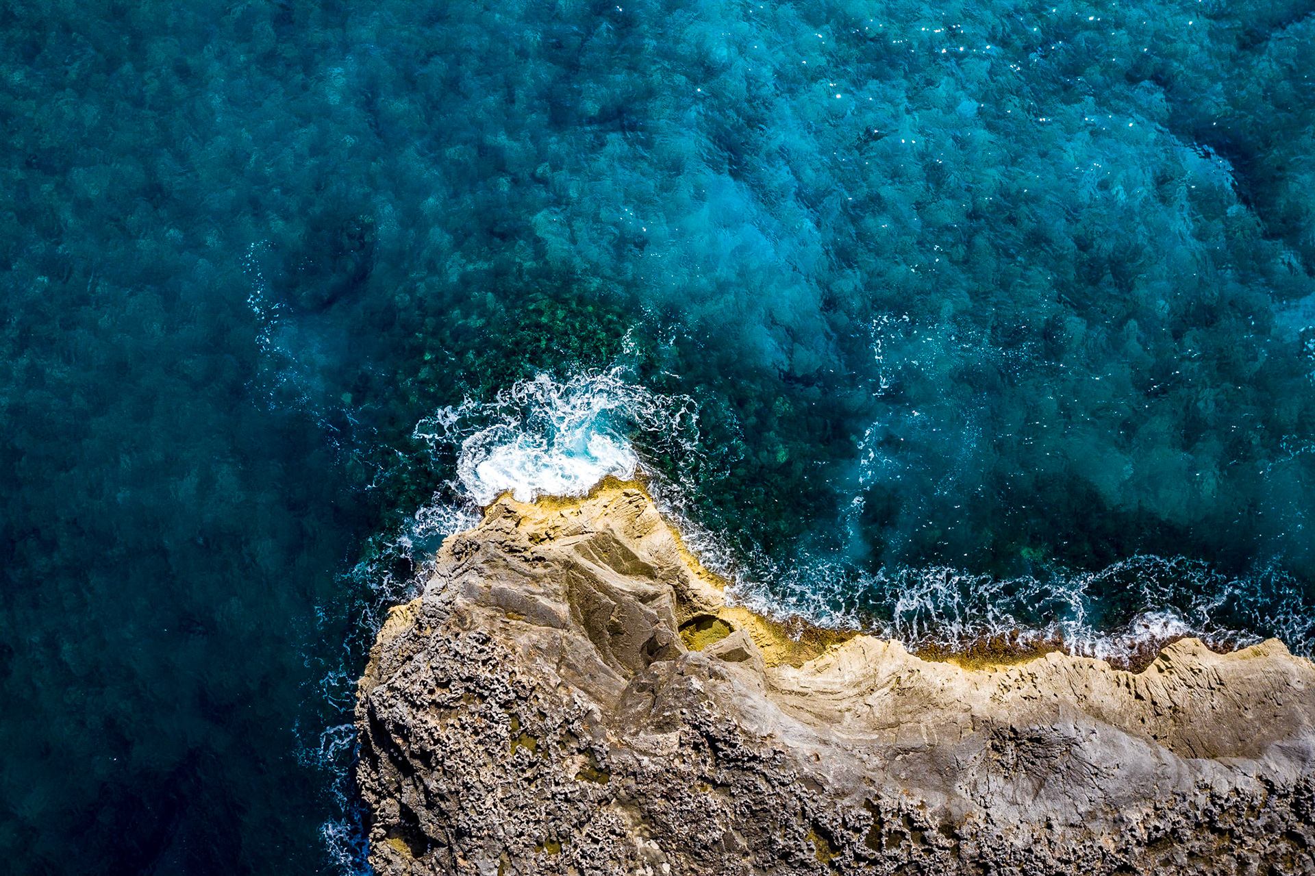 SL026 -Eleuthera shoreline, Atlantic, harbor and bank.