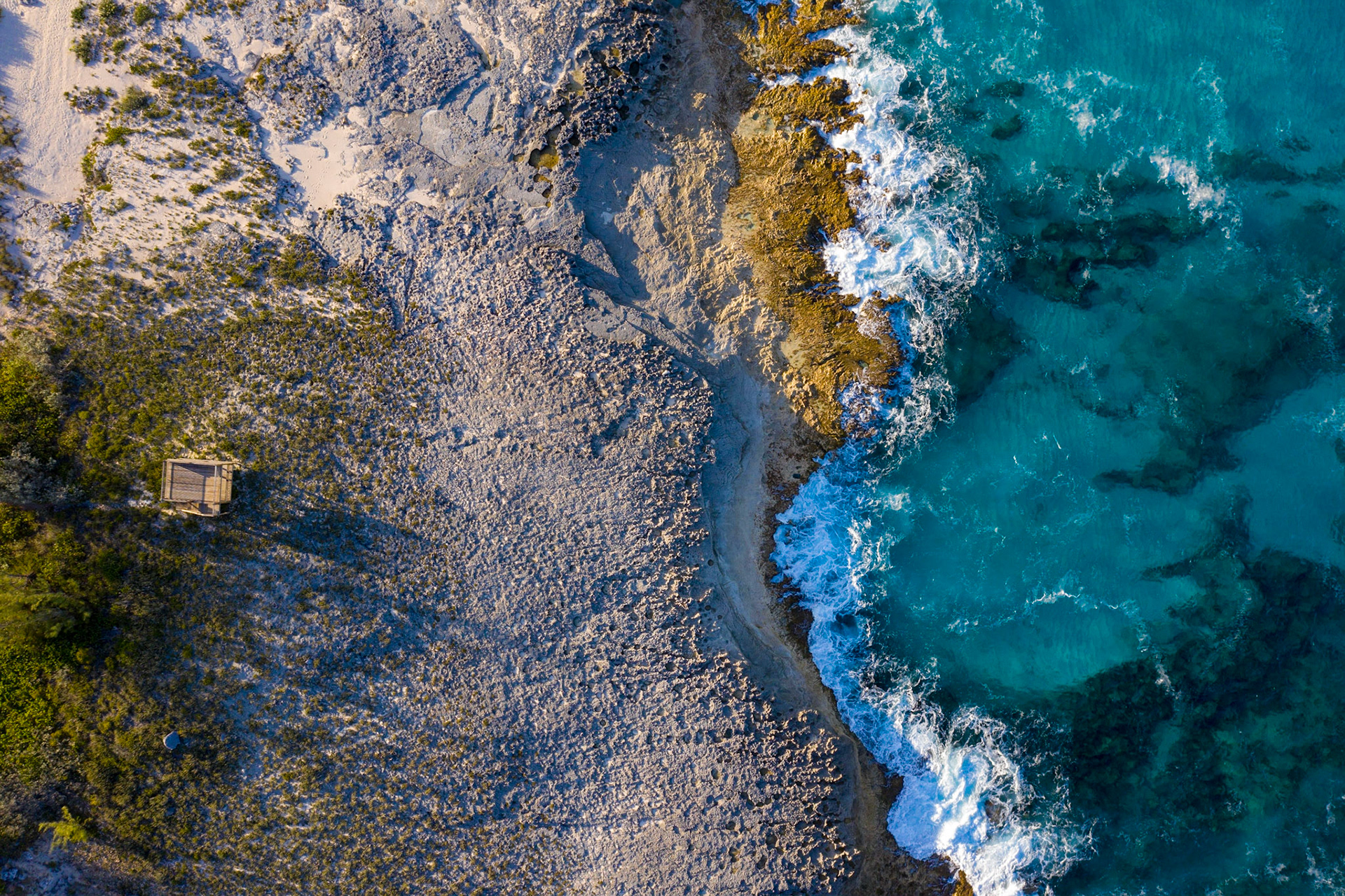 SL035-Eleuthera shoreline, Atlantic, harbor and bank.