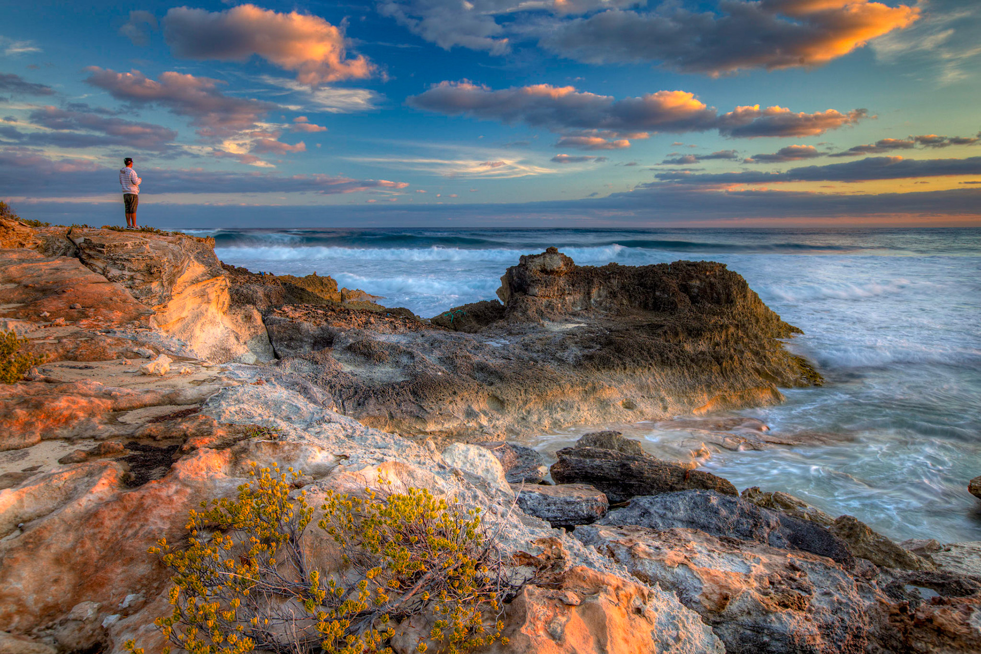 HB05-Even when there are waves, it's not likley to be crowded. Watch out for urchins, rocks, sharks and coral.