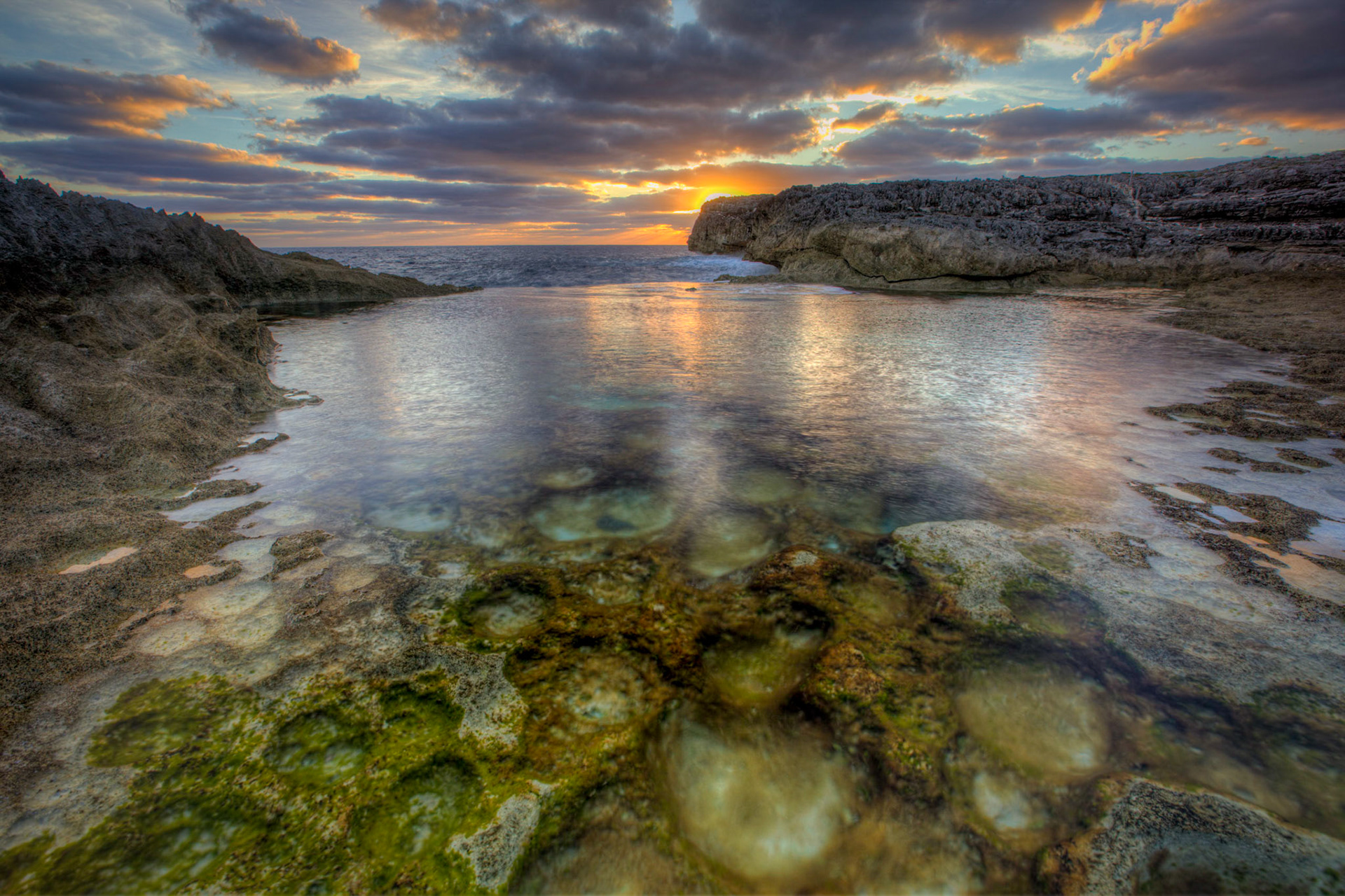 OT218- Ocean Tally is North Eleuthera’s choicest boutique retreat, at the heart of all there is to experience on Eleuthera, but just remote enough to really get away from it all.