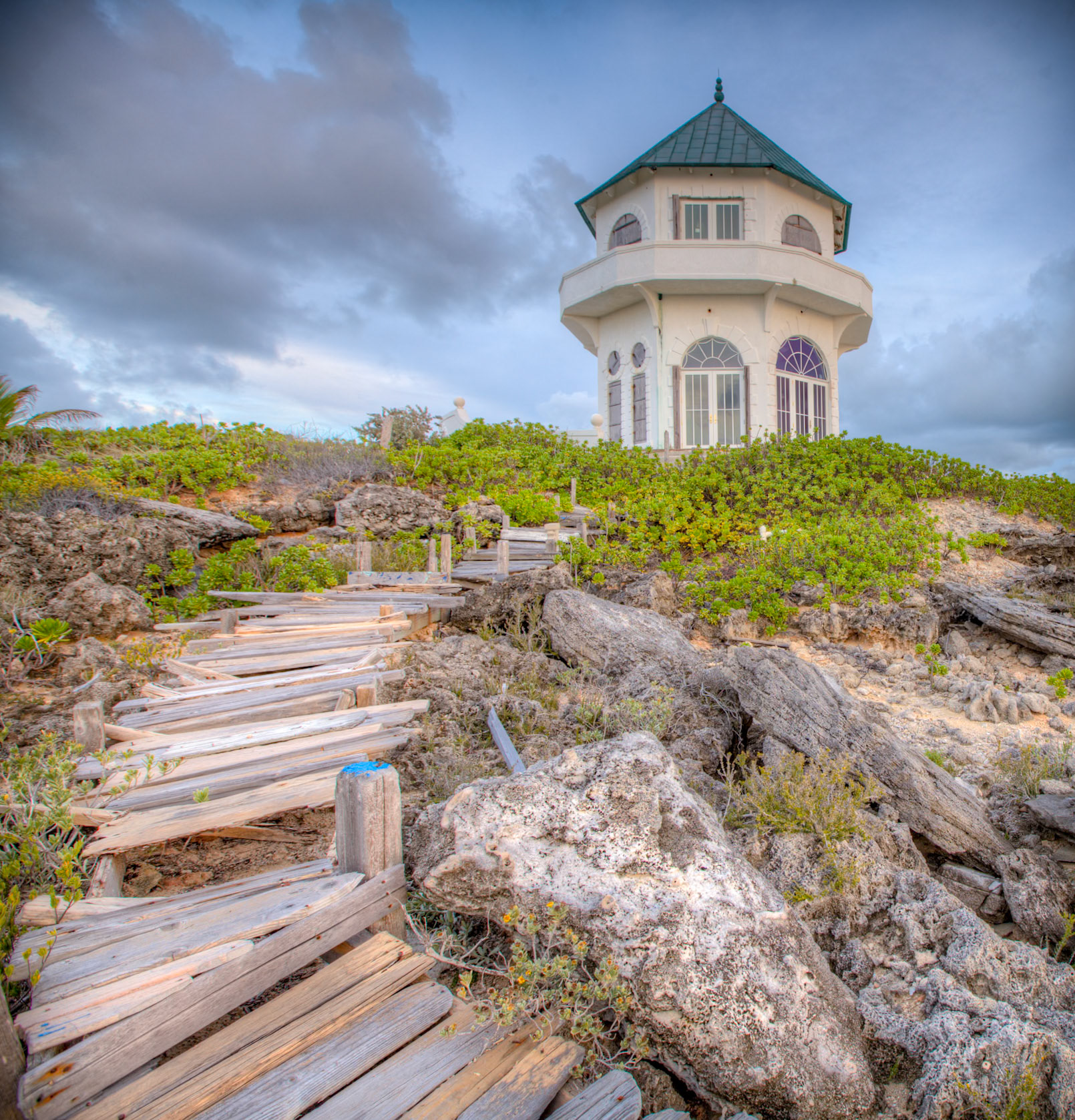 Path to the Gazebo