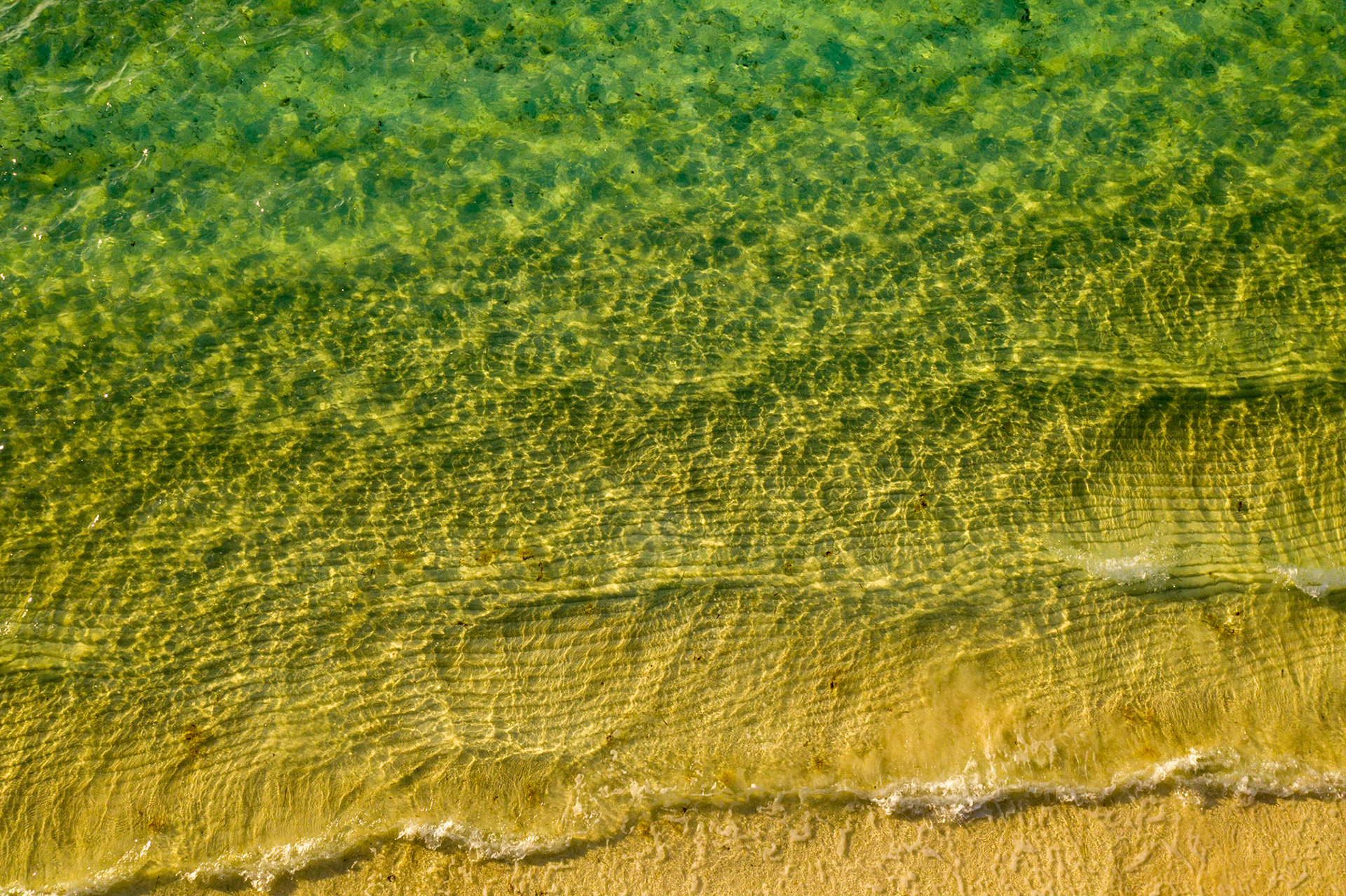 SL015 -Eleuthera shoreline, Atlantic, harbor and bank.