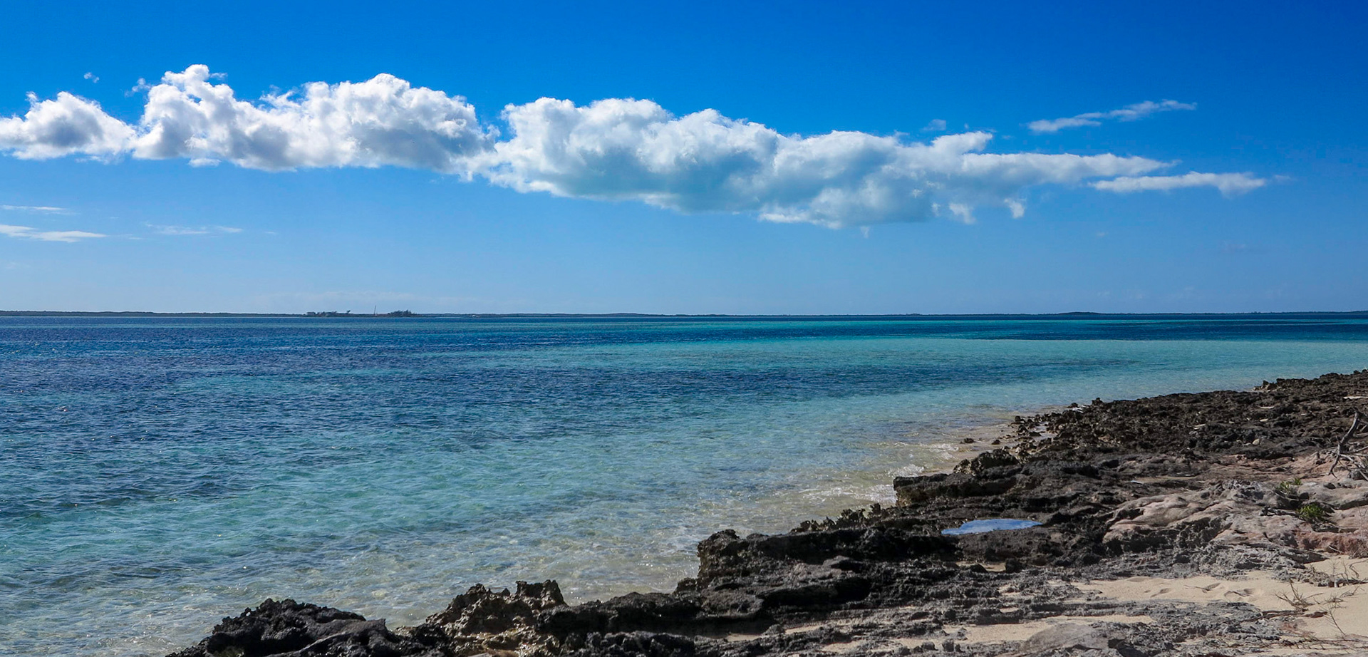 3377-Man Island's area is approximately 35 acres (140,000 m2) owned by a number of individuals residing in the Bahamas, The United States and Europe. The island's proximity to Harbour Island (capital Dunmore Town) has aroused investor interest because of Harbour Island's increased tourist popularity.