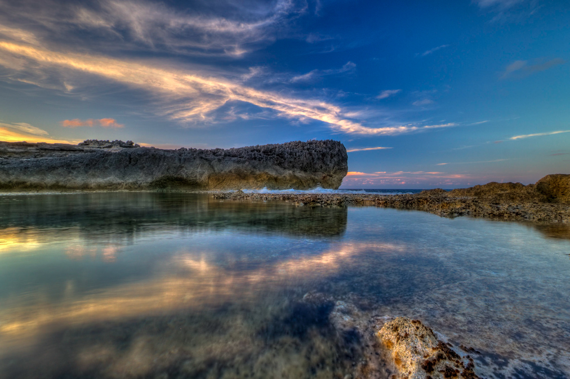 OT209- Ocean Tally is North Eleuthera’s choicest boutique retreat, at the heart of all there is to experience on Eleuthera, but just remote enough to really get away from it all.