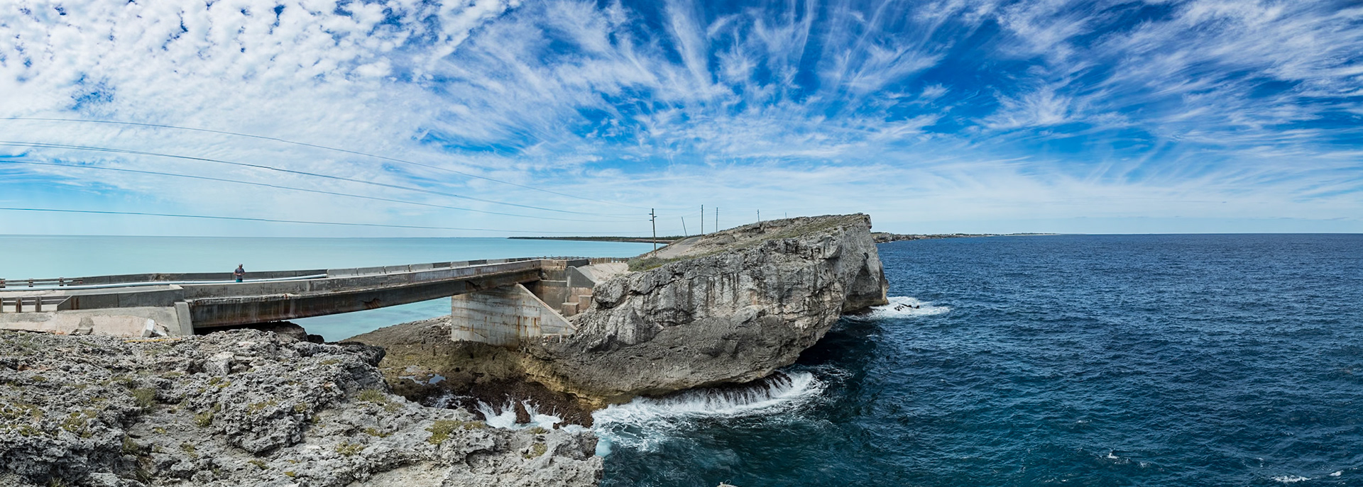 Cirrus Over the Cut 046