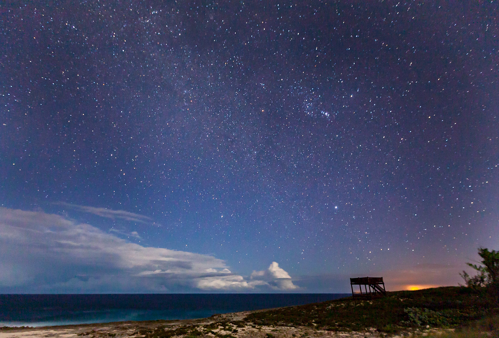 931-0Night Lookout