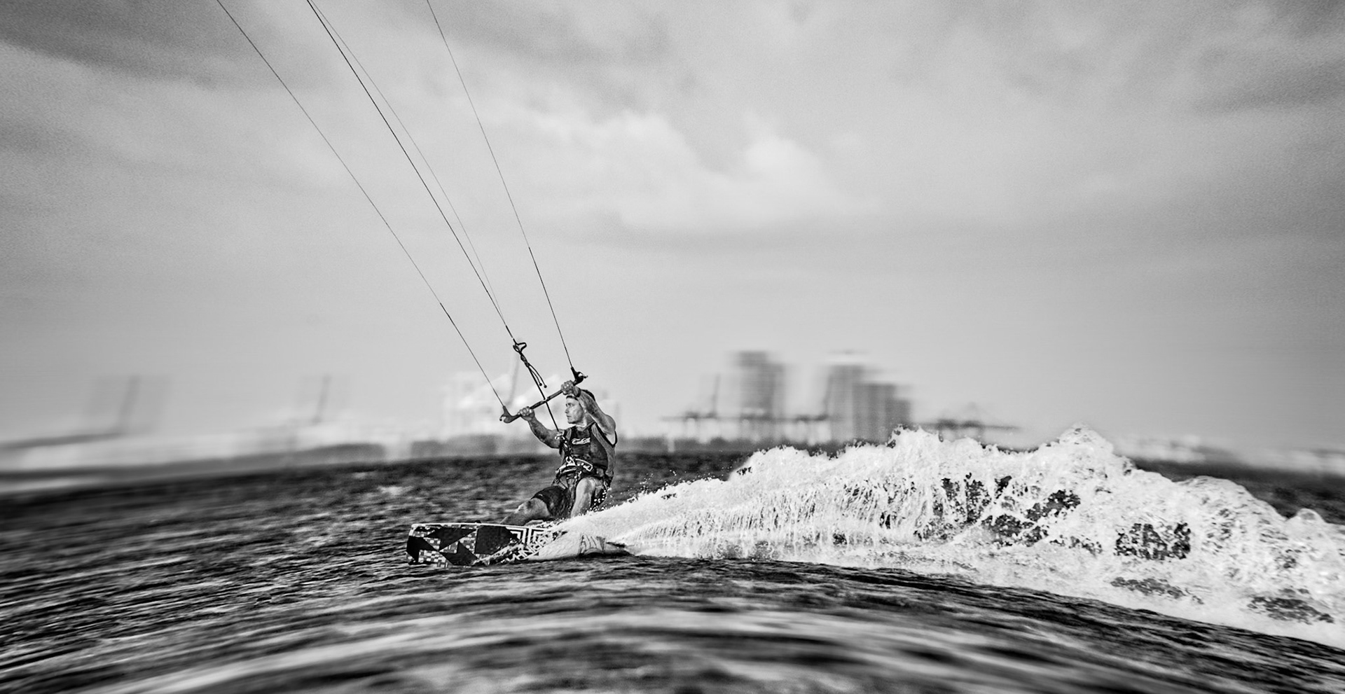 Kite, Biscayne Bay 1006