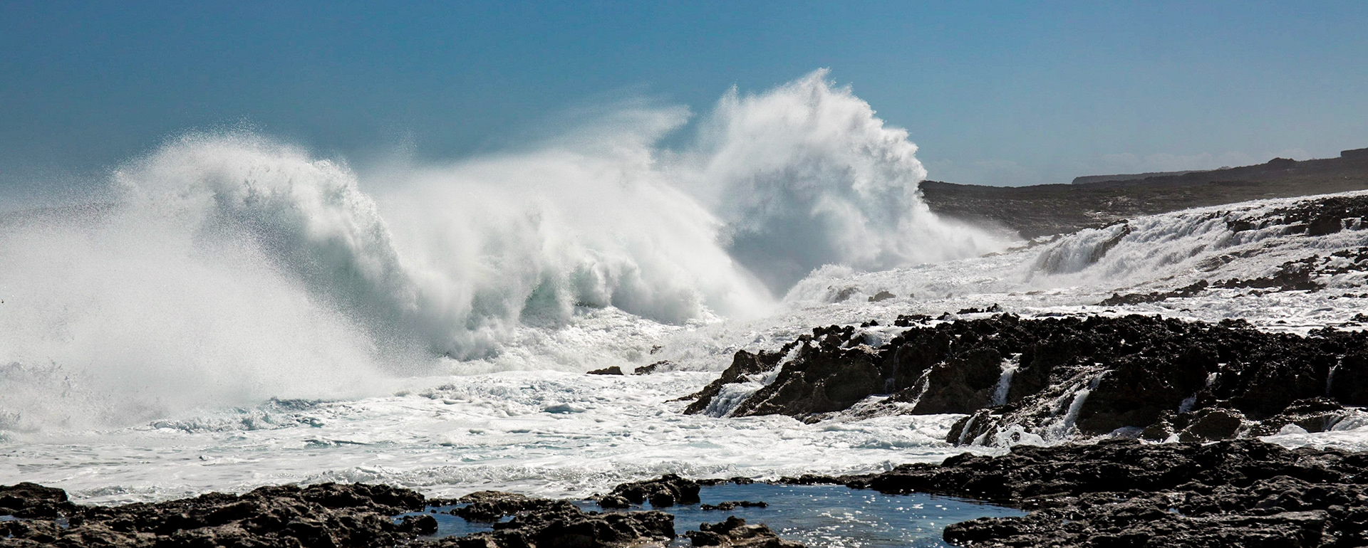 W778 -Pounding surf on northern Eleuthera.