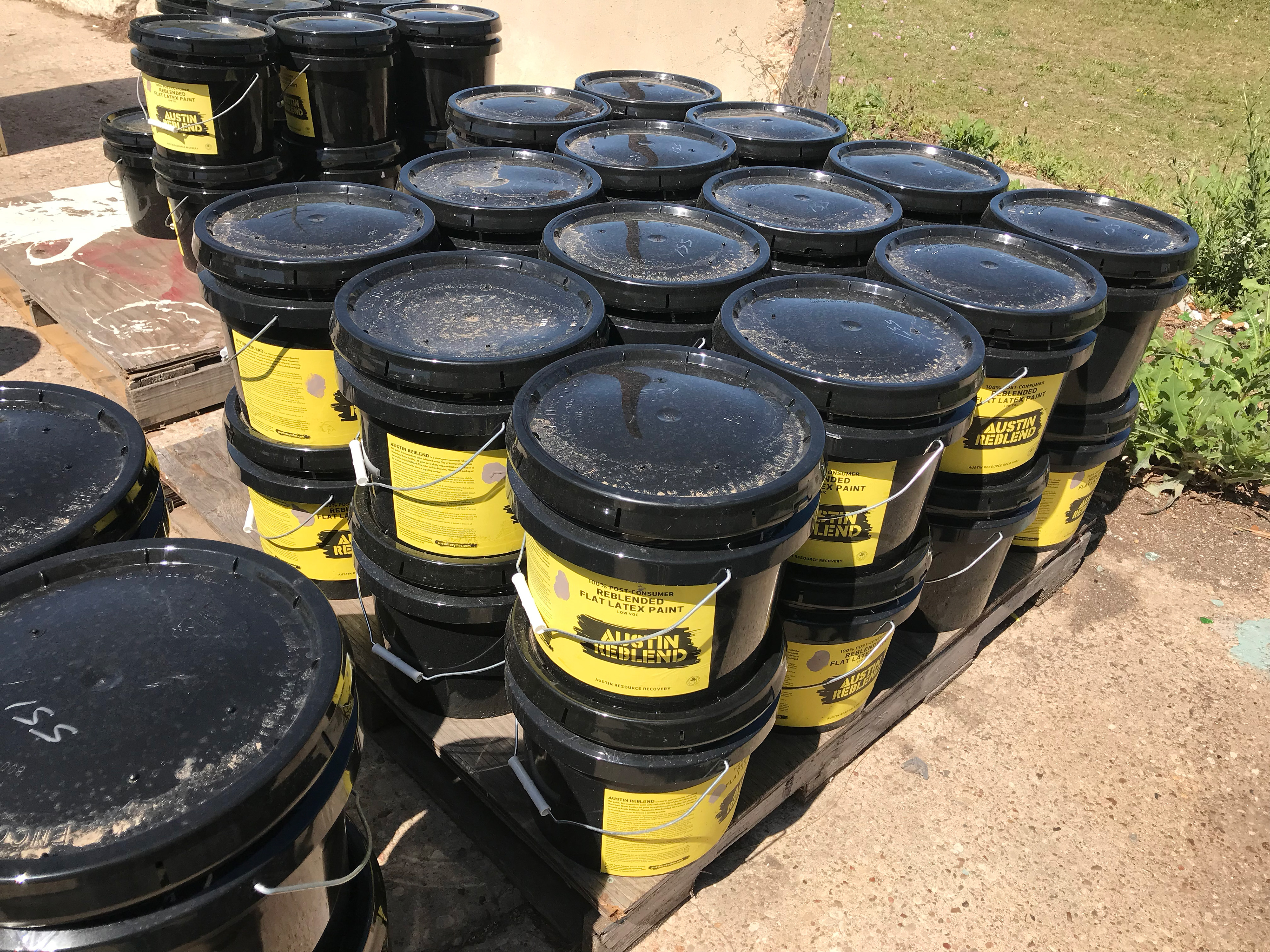Free paint for Austin residents