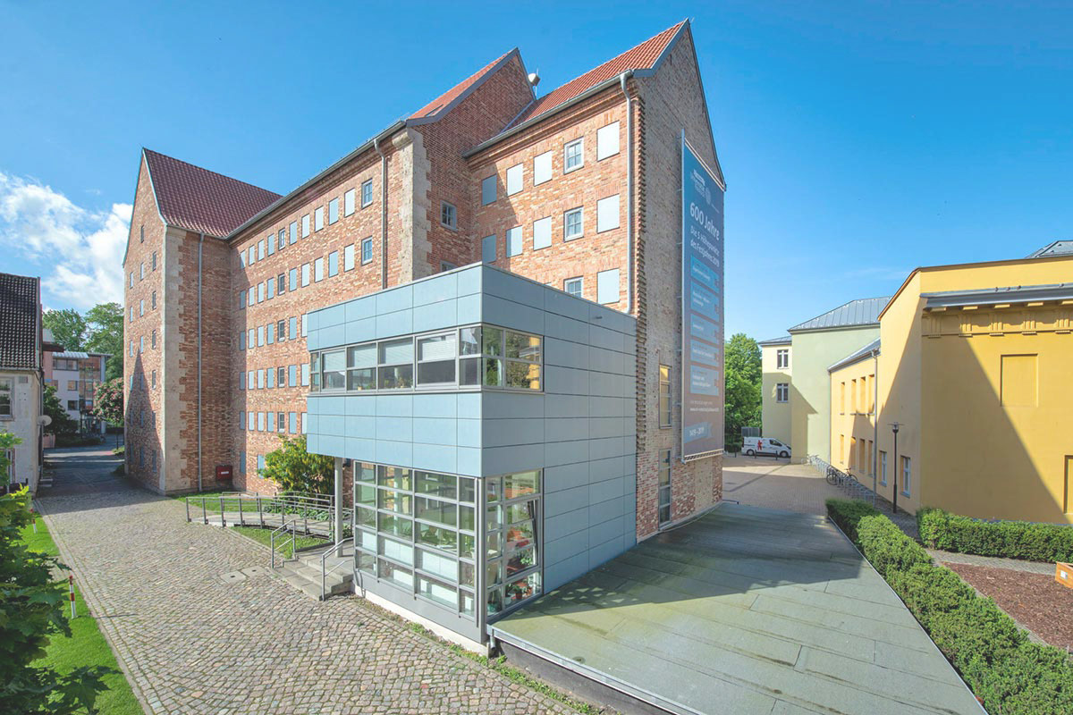 2002 | 1. Platz VOF | Bücherspeicher Universität Rostock