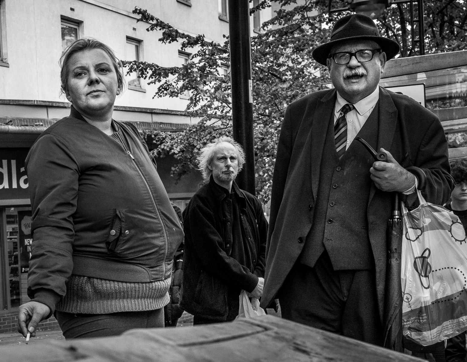 Smokers with Einstein