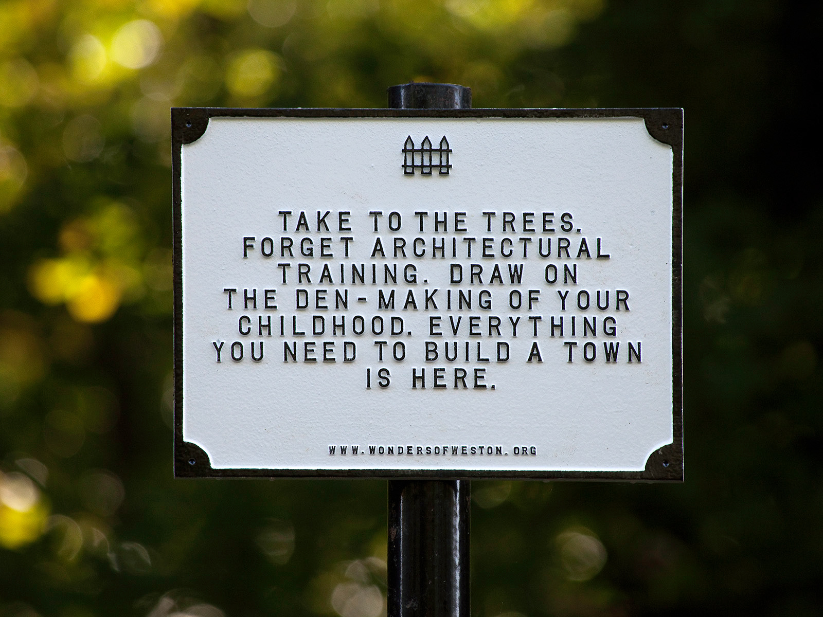 A sign from 'The Amateur Builder' layer