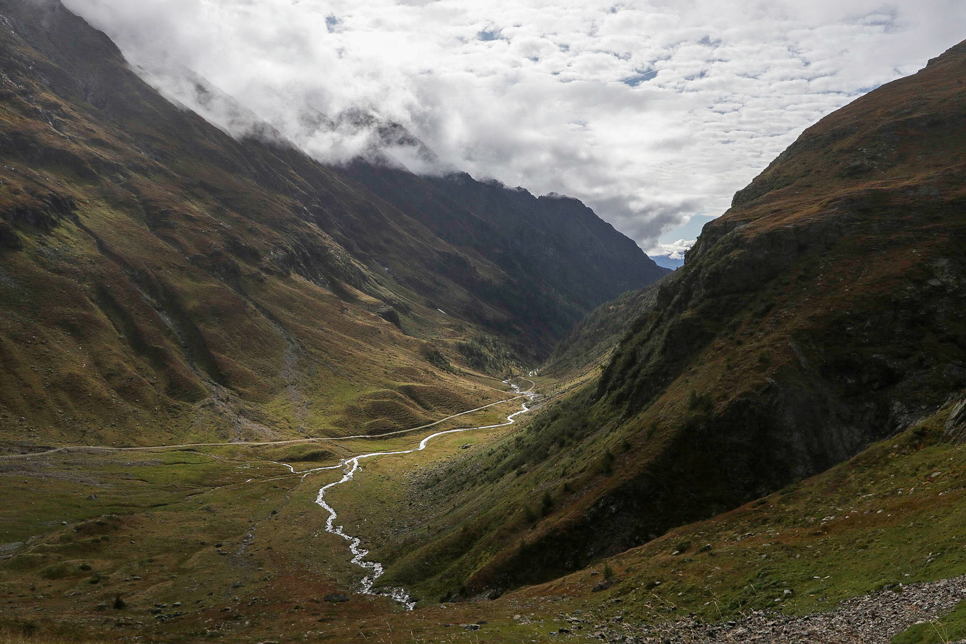 From Landwirseehütte to Gollingscharte