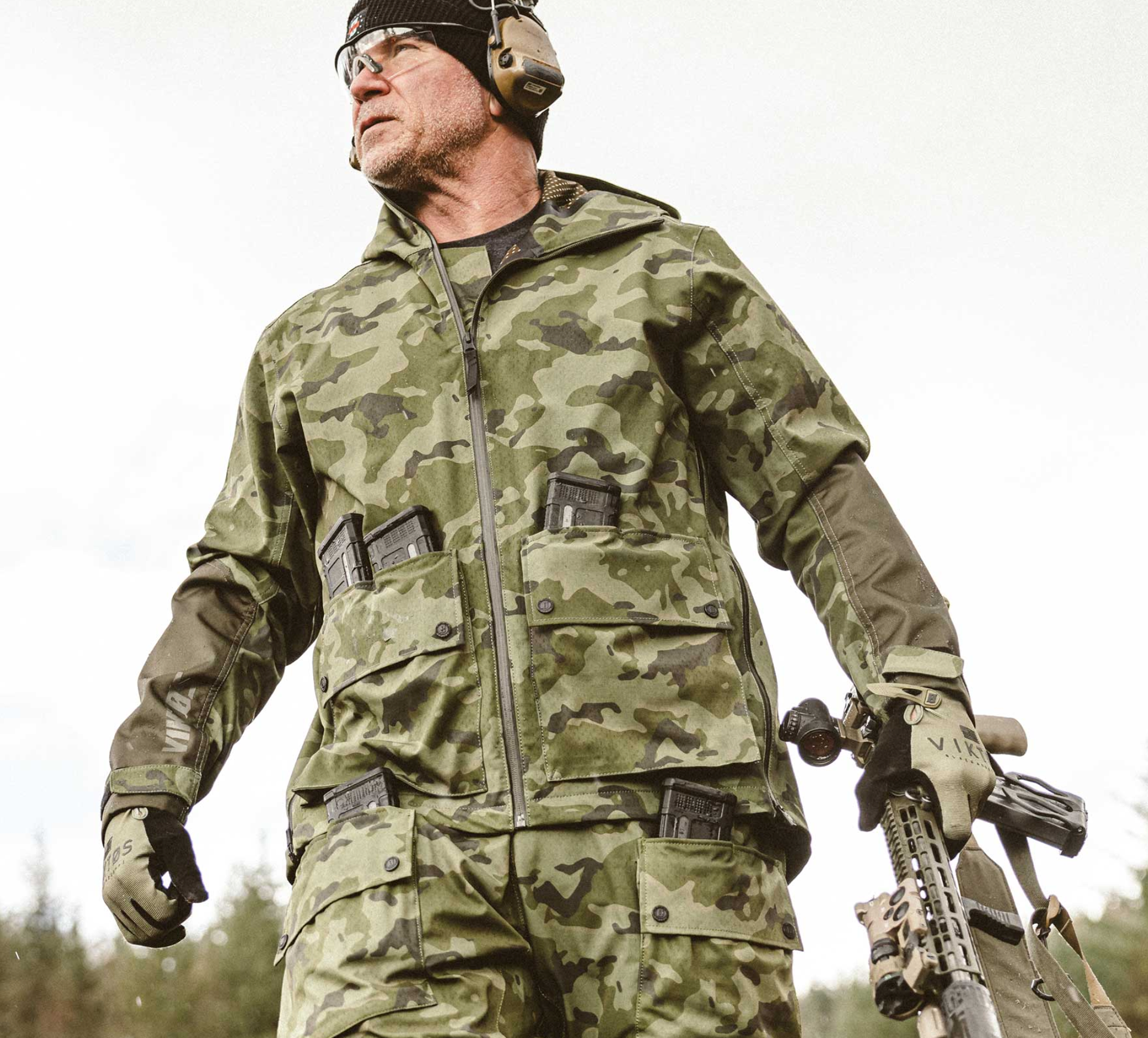 GLOBAL SOURCING // Provide all overseas sourcing and factory relations