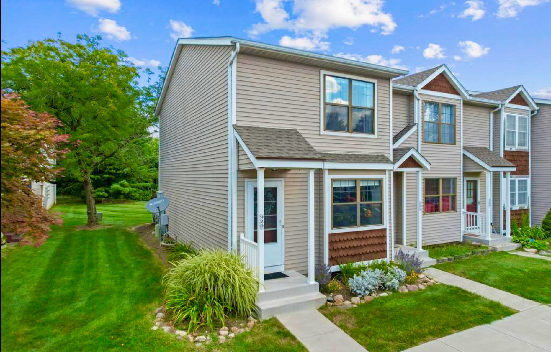 2 bd 2.5ba Townhome Worthington Schools