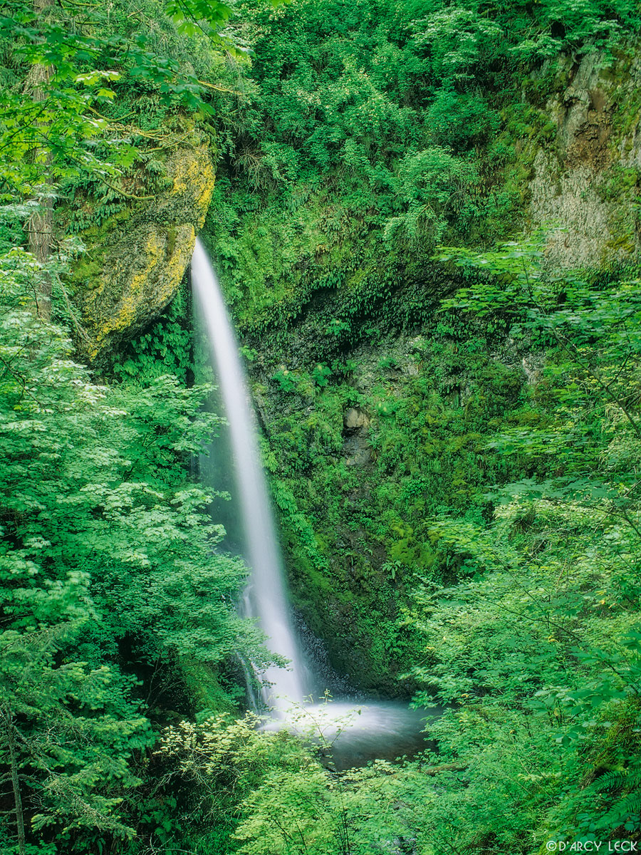 Bridal Veil Falls along the Columbia River Gorge, Oregon