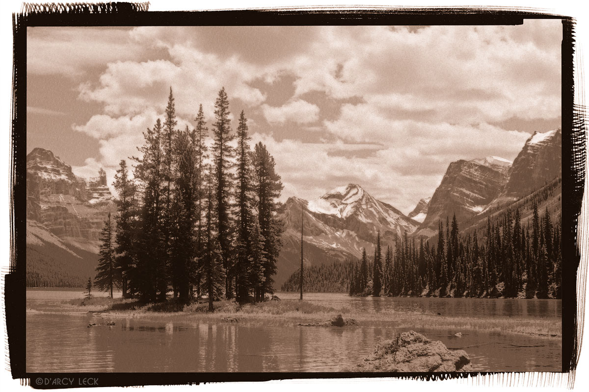 Spirit Island in Maligne Lake with mountains of the Elizabeth Ranges, Jasper National Park, Canada