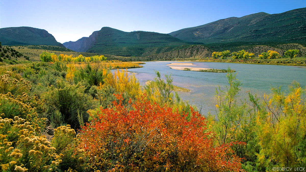 Green River heading into the Gates of Lodore, Dinosaur National Monument, Colorado, USA