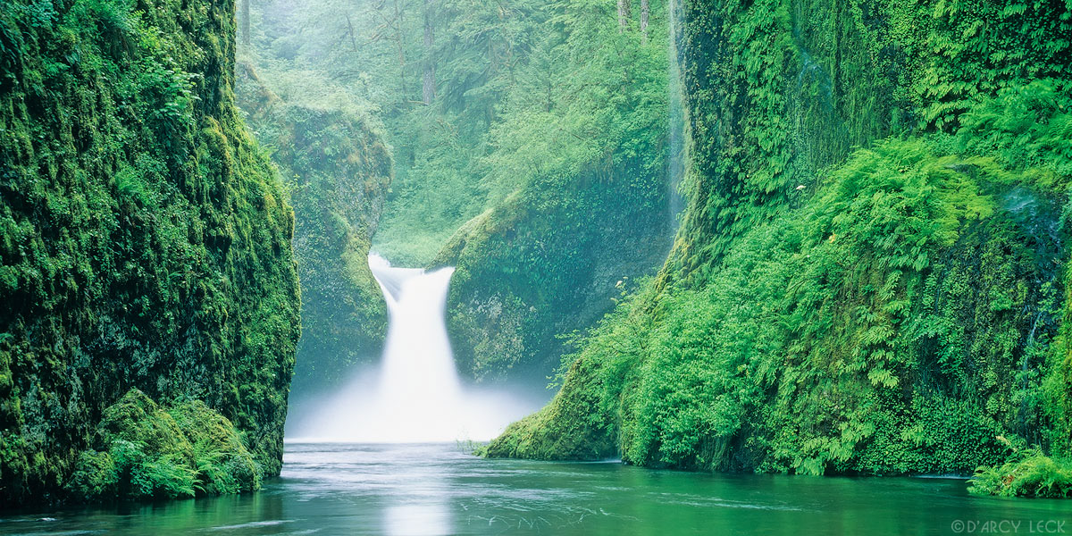 Punch bowl falls along Eagle Creek, Oregon
