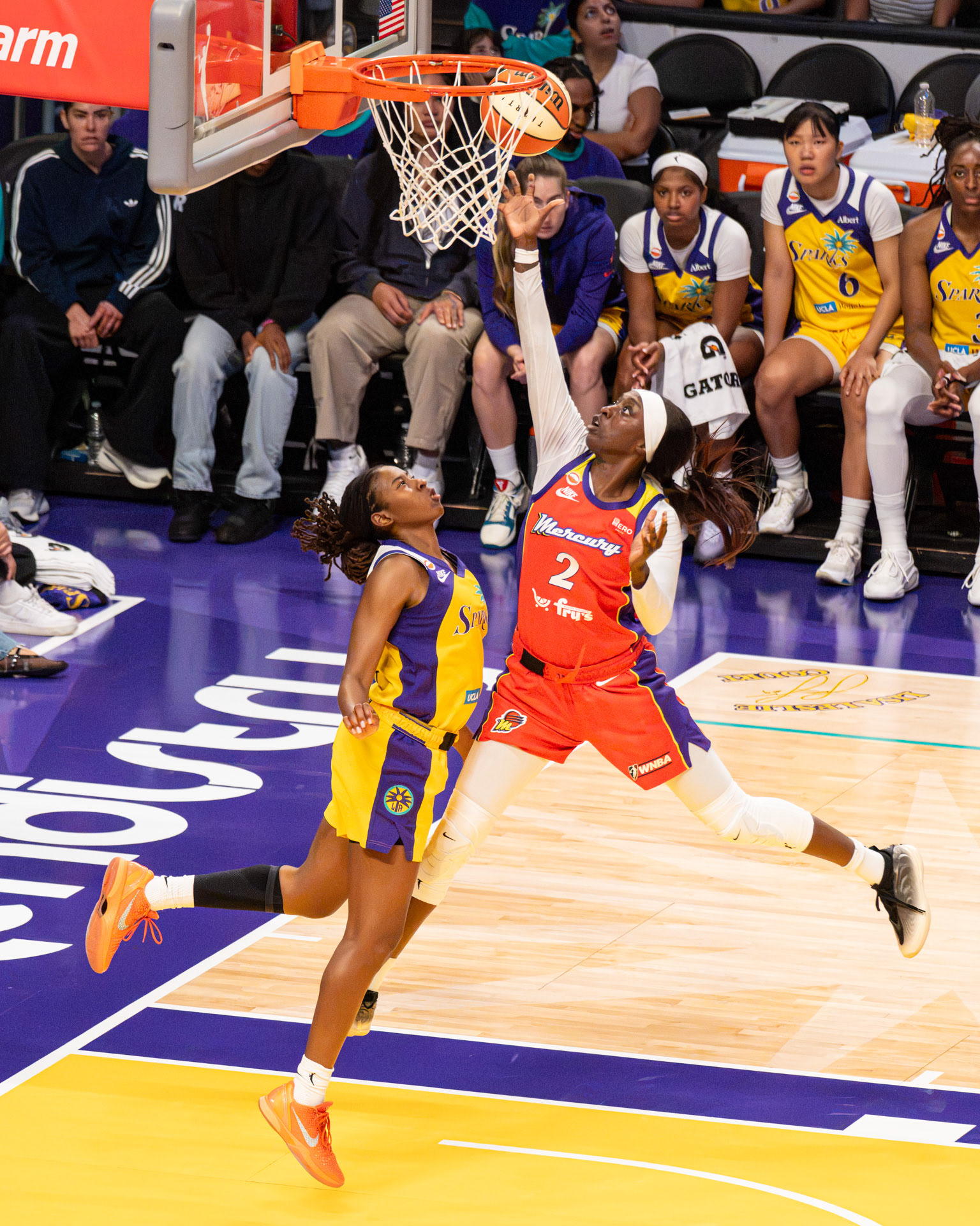Phoenix Mercury Kahleah Copper (#2/SG) scores a layup against the LA Sparks on July 22nd 2026.