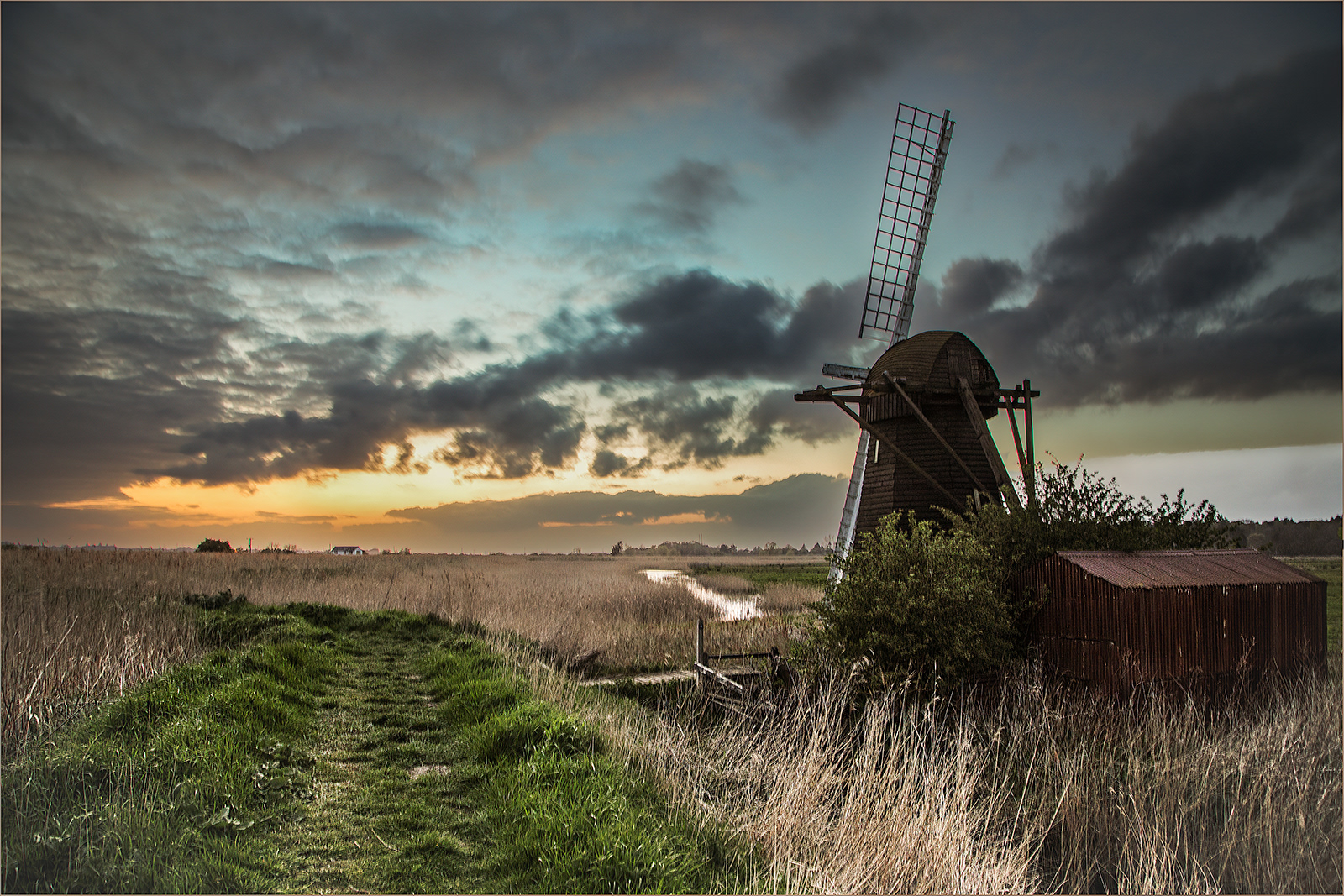 Herringfleet Wind Pump at Sunset