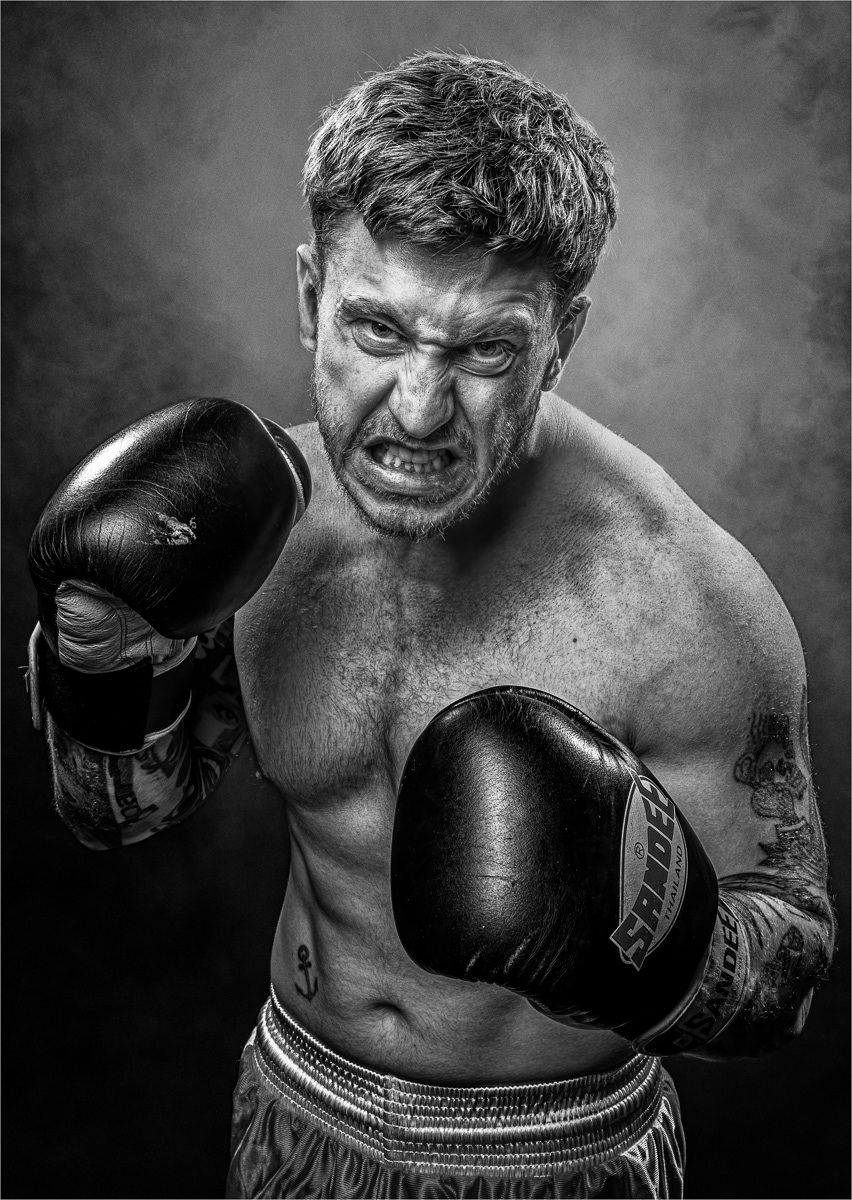 HC - I'm Gonna Flatten You - Philip Earl