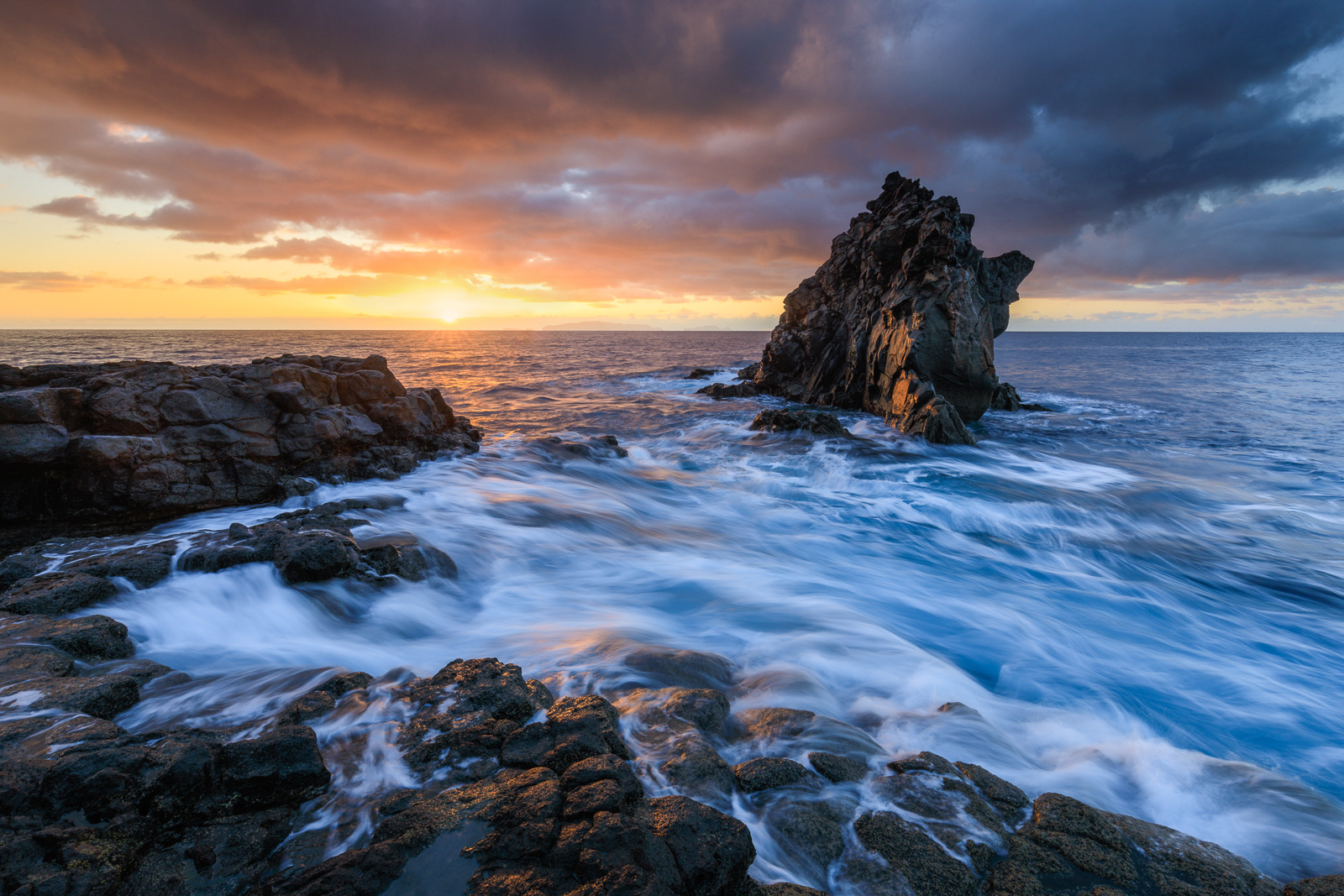 HC - Sunrise at Black Devils Tower - Justin Minns