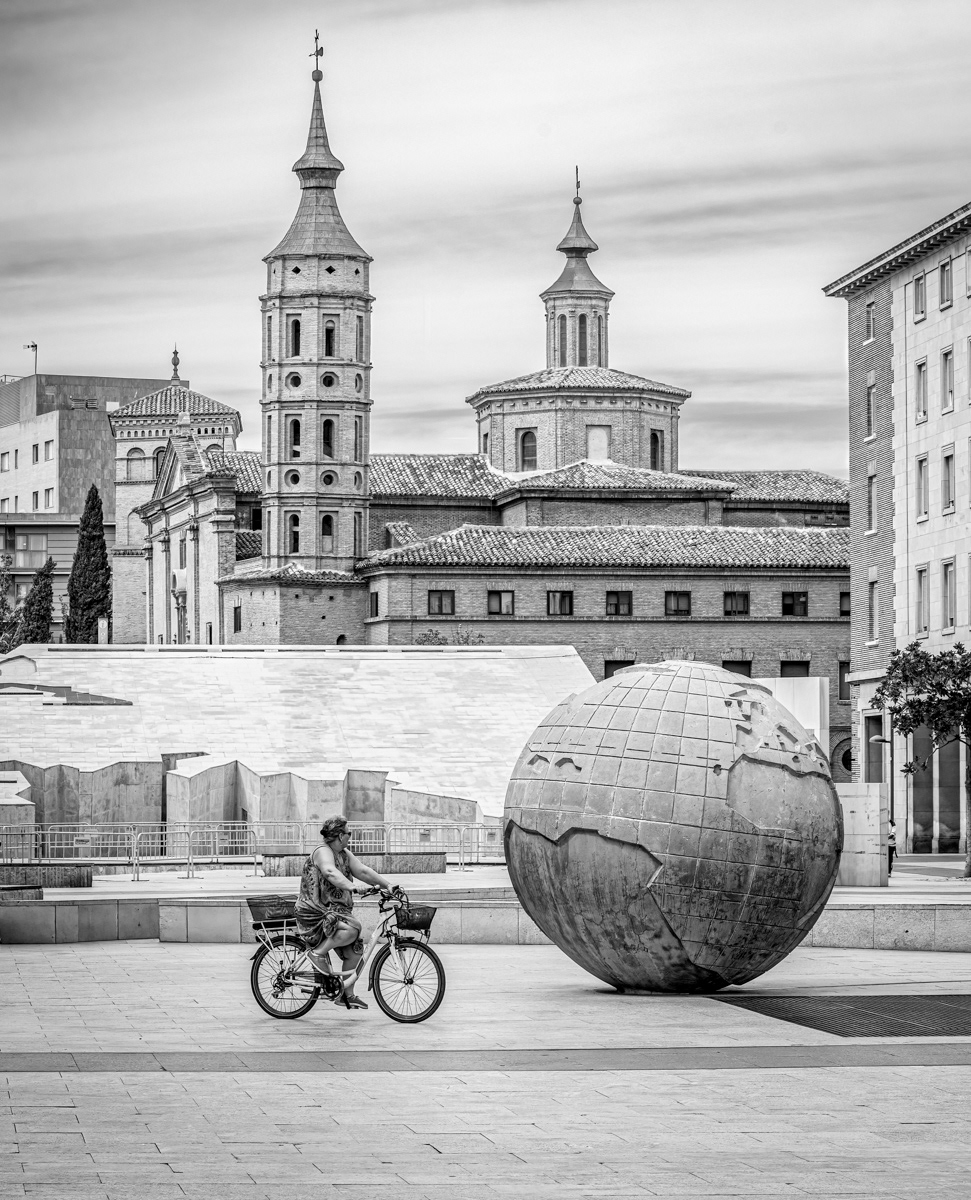 1st - Cyclist in Zaragoza - Joun Goffin