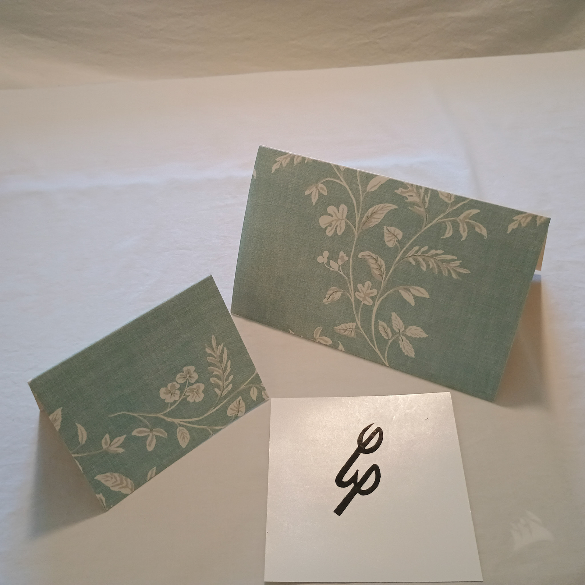 Vinery - White on Blue