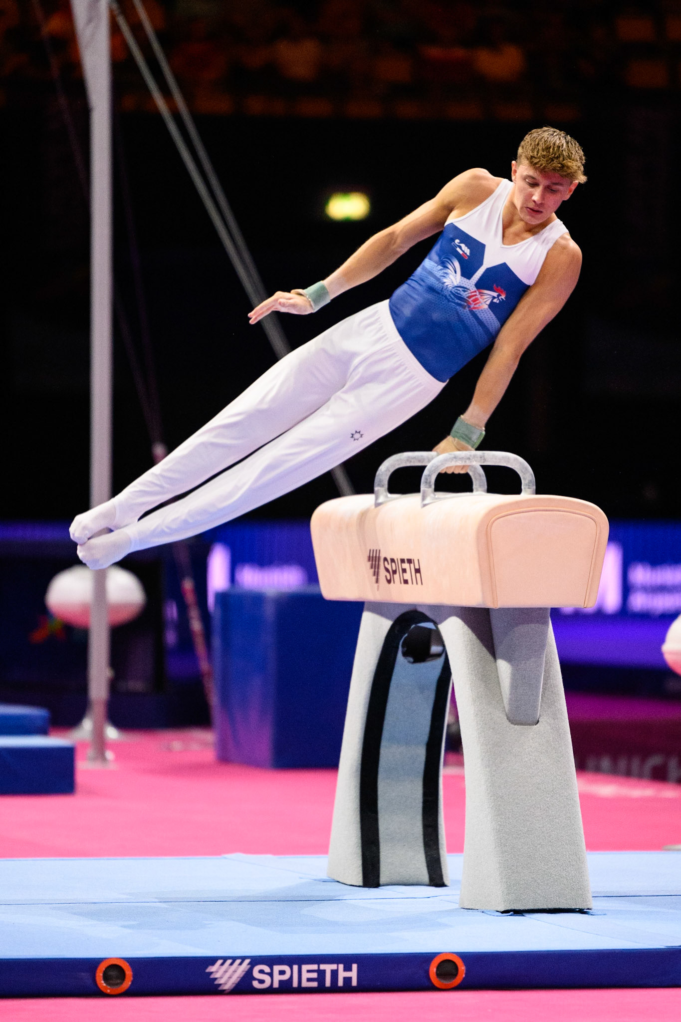 European Championships 2022, Apparatus Final, Pommel HorseDepicted: Benjamin OsbergerPhoto taken in Munich, DEU on 2022-08-21Photo credits should read: Norman Seibert, CC BY-SA 4.0NIKON Z 9, NIKKOR Z 70-200mm f/2.8 VR S¹⁄₁₆₀₀ Sek. bei ƒ / 2,8File: DSC_0717.NEF