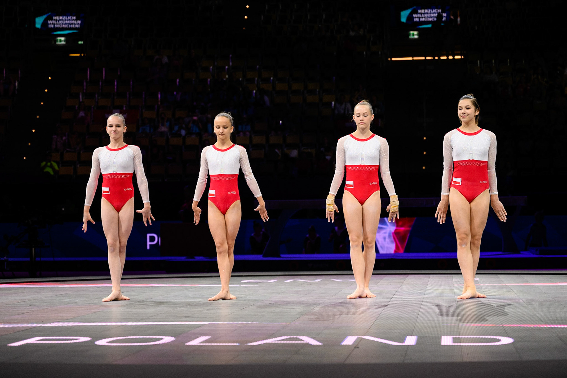 European Championships 2022, All-around Competition, Presentation of AthletesDepicted: Wiktoria Grzesikiewicz, Maria Drobniak, Magdalena Grygiel, Maria RowinskaPhoto taken in Munich, DEU on 2022-08-12Photo credits should read: Norman Seibert, CC BY-SA 4.0NIKON Z 9, NIKKOR Z 24-70mm f/2.8 S¹⁄₁₆₀₀ Sek. bei ƒ / 2,8File: DSC_6282.NEF
