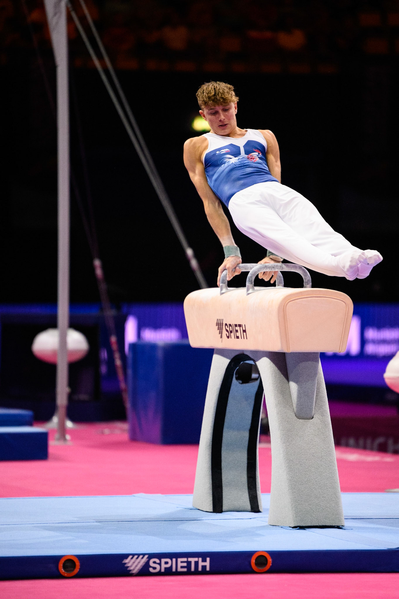 European Championships 2022, Apparatus Final, Pommel HorseDepicted: Benjamin OsbergerPhoto taken in Munich, DEU on 2022-08-21Photo credits should read: Norman Seibert, CC BY-SA 4.0NIKON Z 9, NIKKOR Z 70-200mm f/2.8 VR S¹⁄₁₆₀₀ Sek. bei ƒ / 2,8File: DSC_0719.NEF