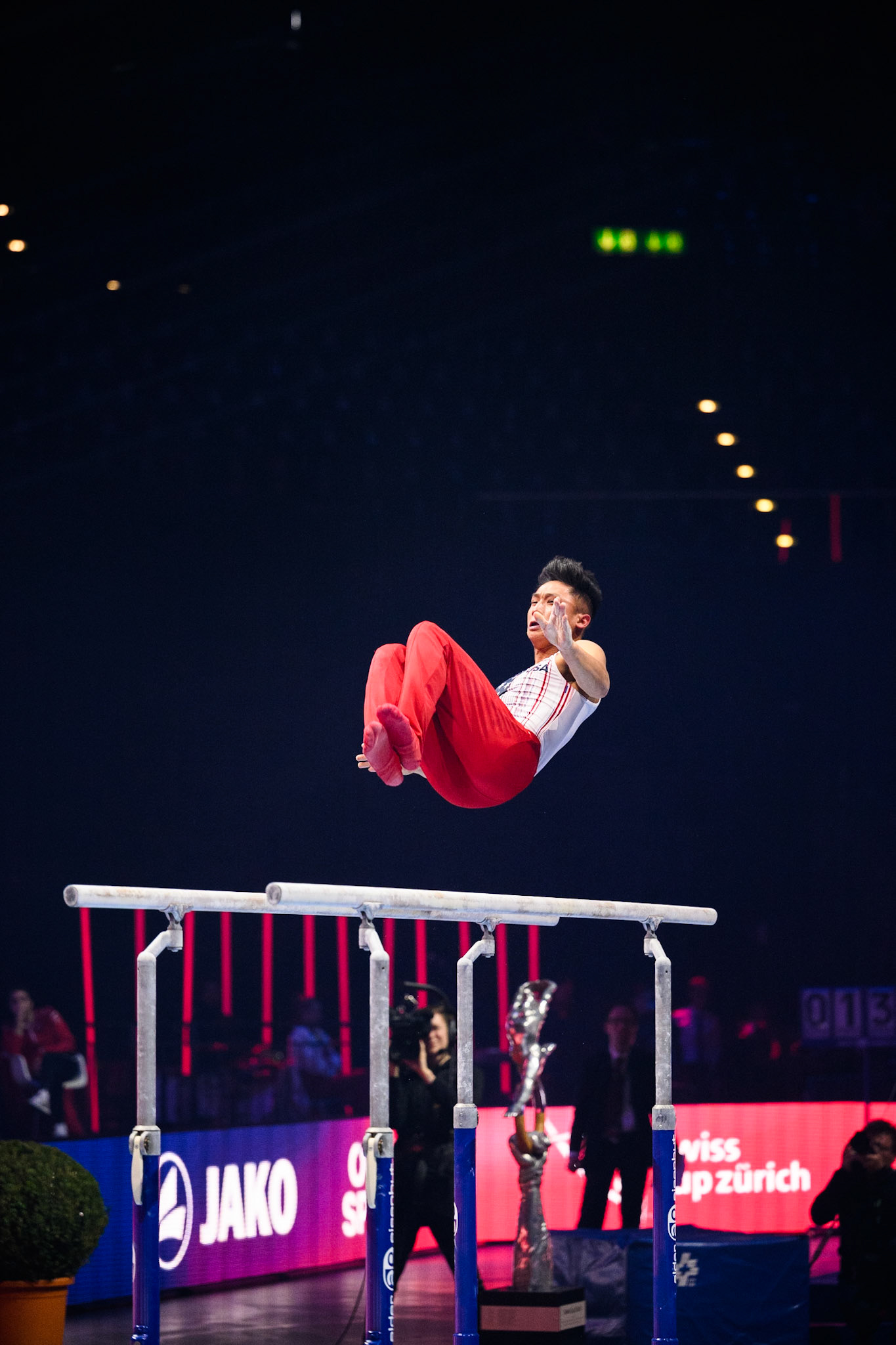 Swiss Cup Zurich 2022, Final, Parallel BarsDepicted: Yul MoldauerPhoto taken in Zurich, SUI on 2022-11-27Photo credits should read: Norman Seibert, CC BY-SA 4.0NIKON Z 9, NIKKOR Z 70-200mm f/2.8 VR S¹⁄₁₆₀₀ Sek. bei ƒ / 2,8File: DSC_2914.NEF