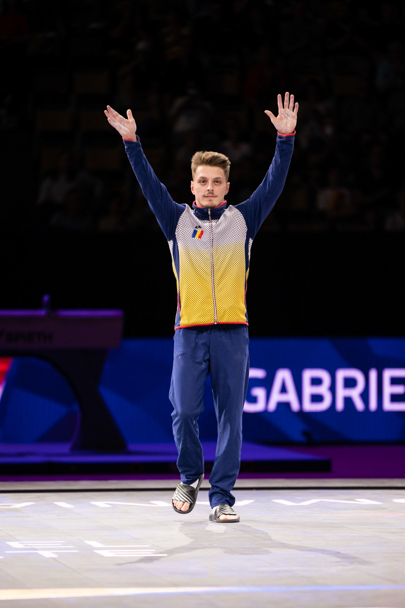 European Championships 2022, Apparatus Final, Presentation of AthletesDepicted: Gabriel BurtănetePhoto taken in Munich, DEU on 2022-08-21Photo credits should read: Norman Seibert, CC BY-SA 4.0NIKON Z 9, NIKKOR Z 70-200mm f/2.8 VR S¹⁄₈₀₀ Sek. bei ƒ / 2,8File: DSC_3744.NEF