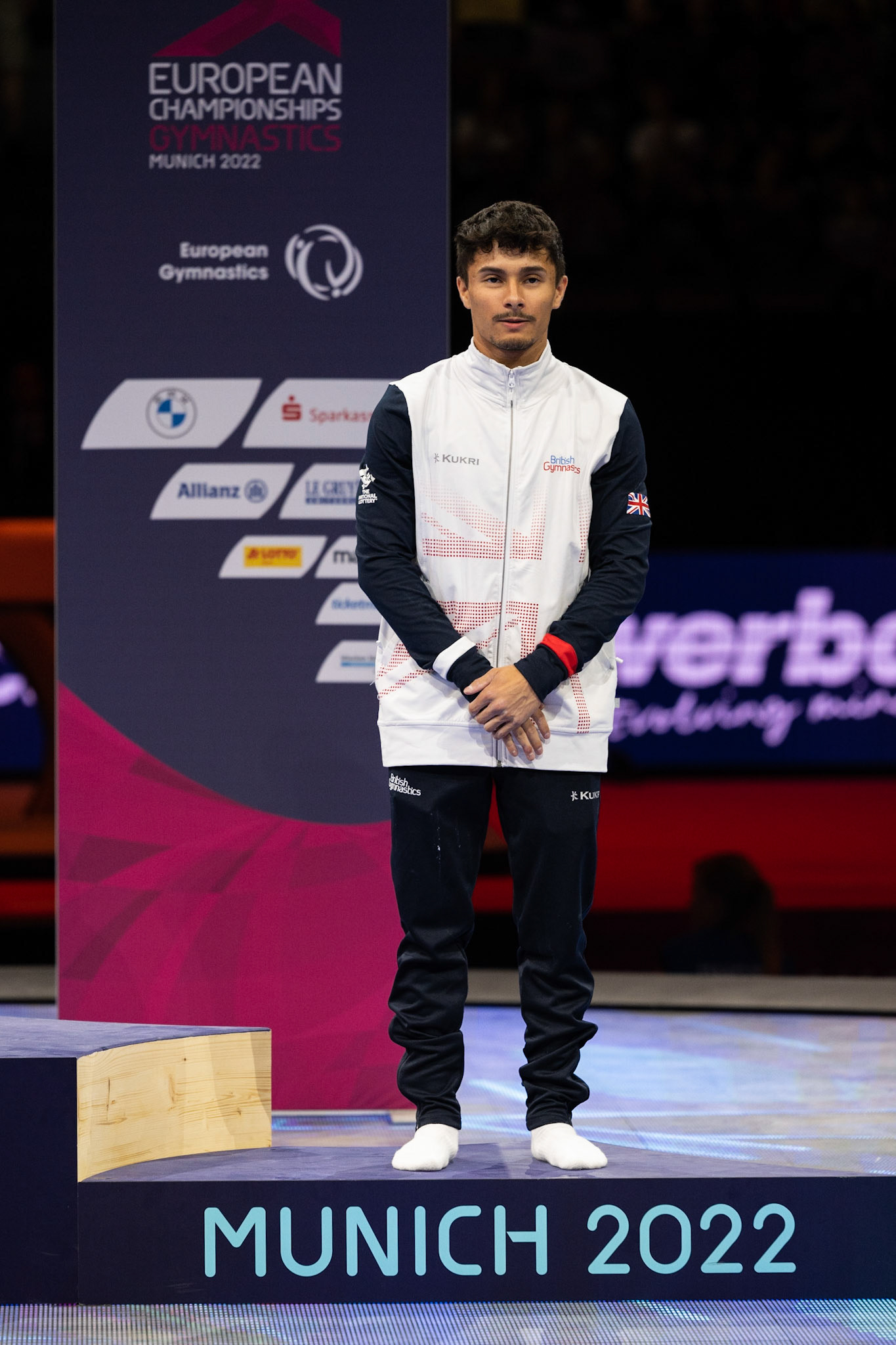 European Championships 2022, Apparatus Final, Victory CeremonyDepicted: Jake JarmanPhoto taken in Munich, DEU on 2022-08-21Photo credits should read: Norman Seibert, CC BY-SA 4.0NIKON Z 9, NIKKOR Z 70-200mm f/2.8 VR S¹⁄₈₀₀ Sek. bei ƒ / 4,0File: DSC_9379.NEF
