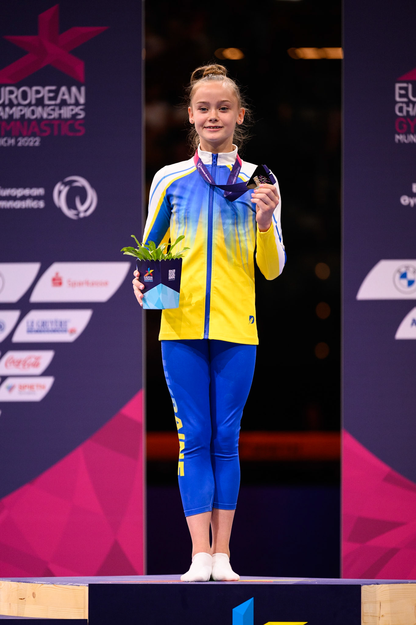 European Championships 2022, Apparatus Final, Victory CeremonyDepicted: Anna LashchevskaPhoto taken in Munich, DEU on 2022-08-14Photo credits should read: Norman Seibert, CC BY-SA 4.0NIKON Z 9, NIKKOR Z 70-200mm f/2.8 VR S¹⁄₆₄₀ Sek. bei ƒ / 2,8File: DSC_4862.NEF