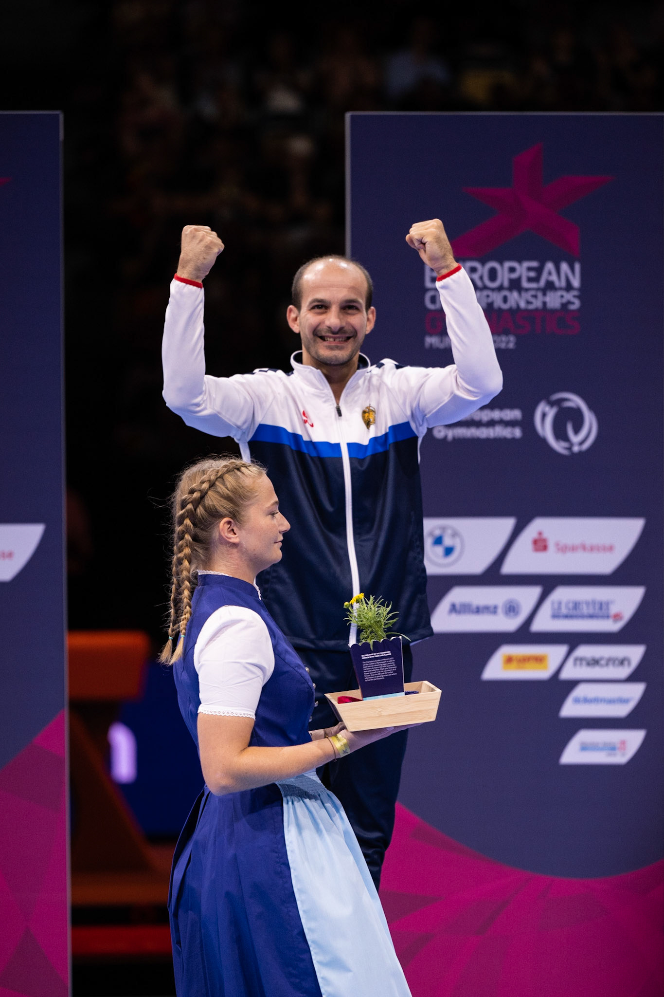 European Championships 2022, Apparatus Final, Pommel HorseDepicted: Harutyun MerdinyanPhoto taken in Munich, DEU on 2022-08-21Photo credits should read: Norman Seibert, CC BY-SA 4.0NIKON Z 9, NIKKOR Z 70-200mm f/2.8 VR S¹⁄₈₀₀ Sek. bei ƒ / 4,0File: DSC_1866.NEF