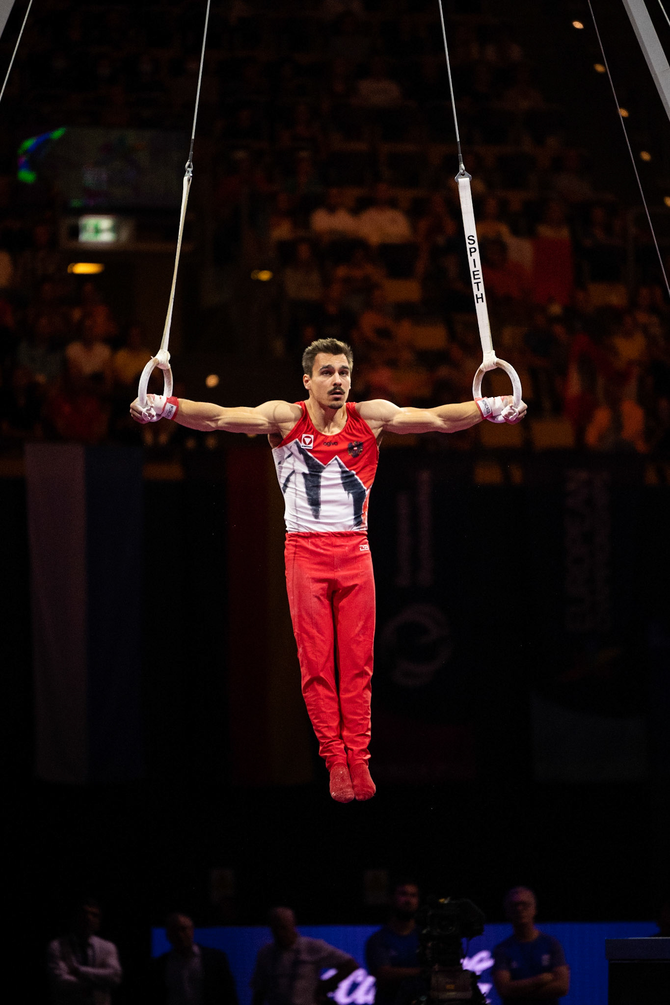 European Championships 2022, Apparatus Final, Still RingsDepicted: Vinzenz HöckPhoto taken in Munich, DEU on 2022-08-21Photo credits should read: Norman Seibert, CC BY-SA 4.0NIKON Z 9, NIKKOR Z 70-200mm f/2.8 VR S¹⁄₁₆₀₀ Sek. bei ƒ / 2,8File: DSC_3046.NEF